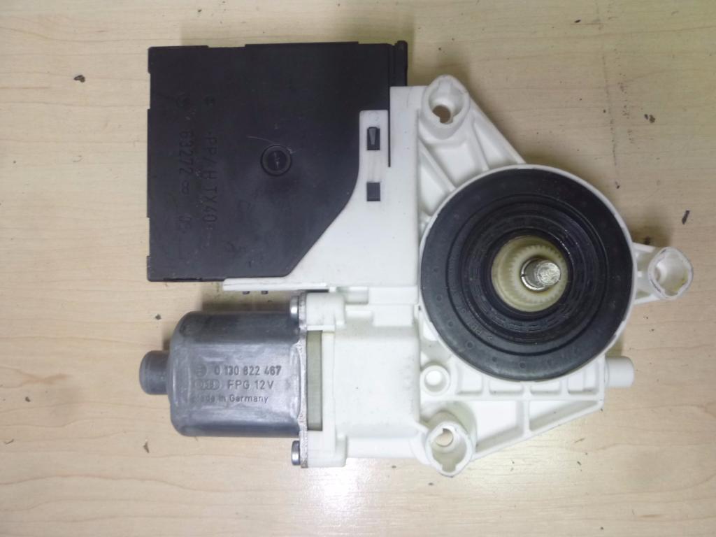 VOLKSWAGEN Tiguan 1 generation (2007-2017) Front Left Door Window Regulator Motor 1K0959792J, 5N0959702 23152410