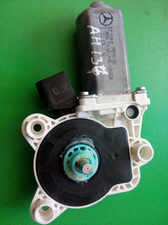 MERCEDES-BENZ CL-Class C215 (1999-2006) Front Right Door Window Control Motor A2118201742 23316613