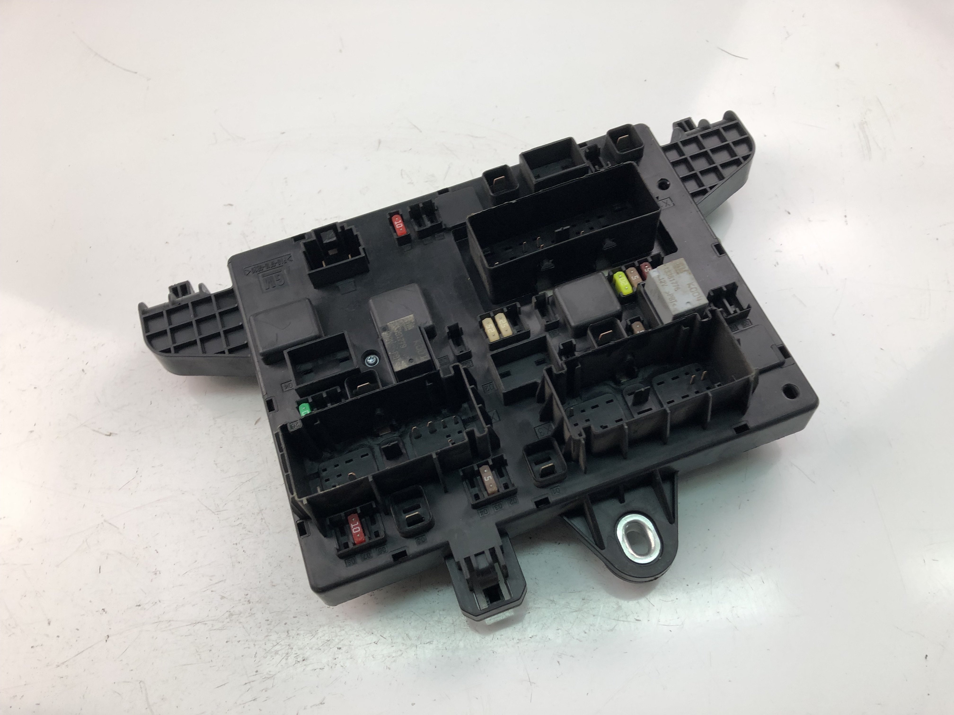 OPEL Astra J (2009-2020) Fuse box 13343950 23492228