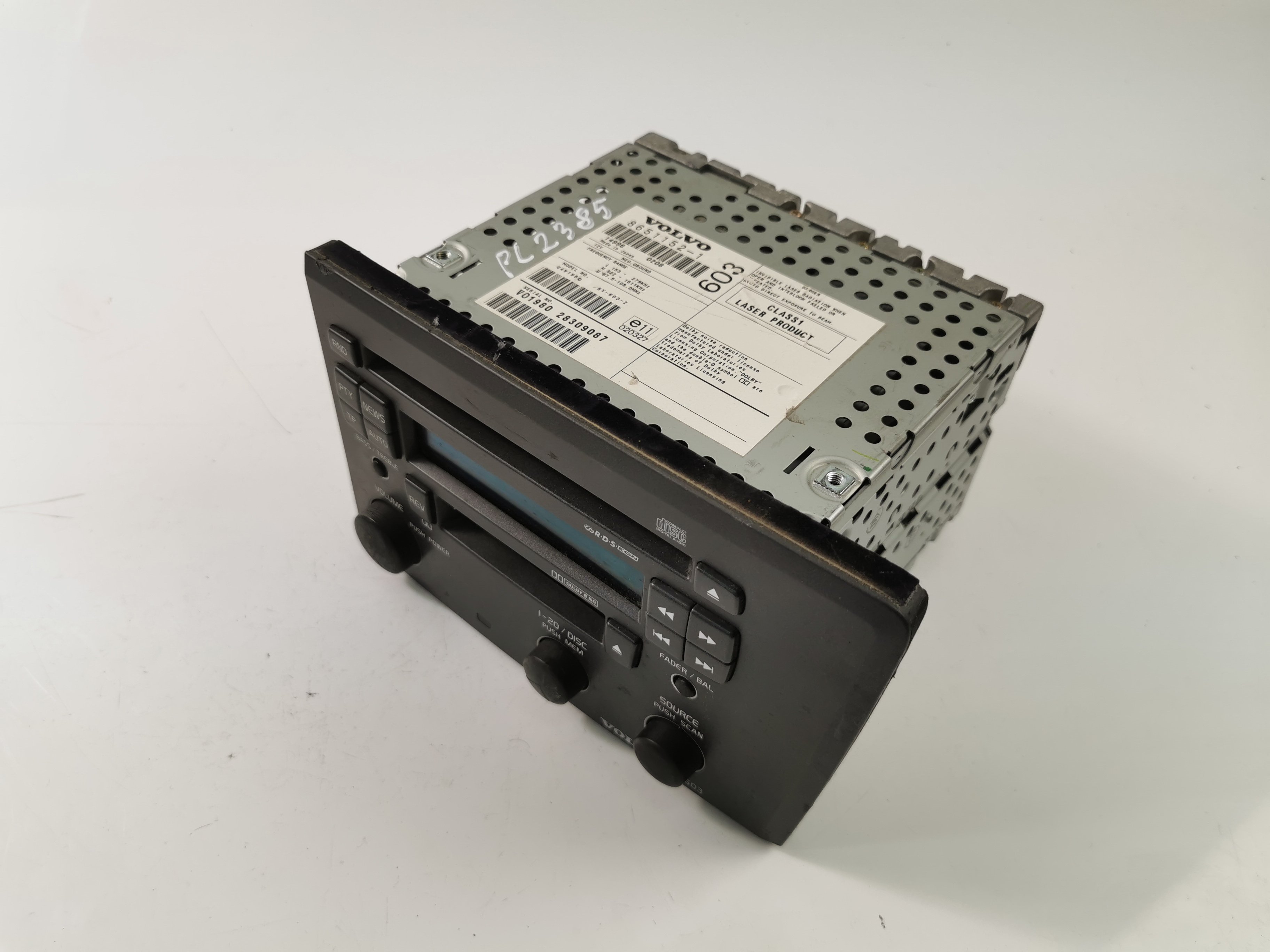 VOLVO V70 2 generation (2000-2008) Αναπαραγωγή μουσικής χωρίς GPS 86511521 23497128