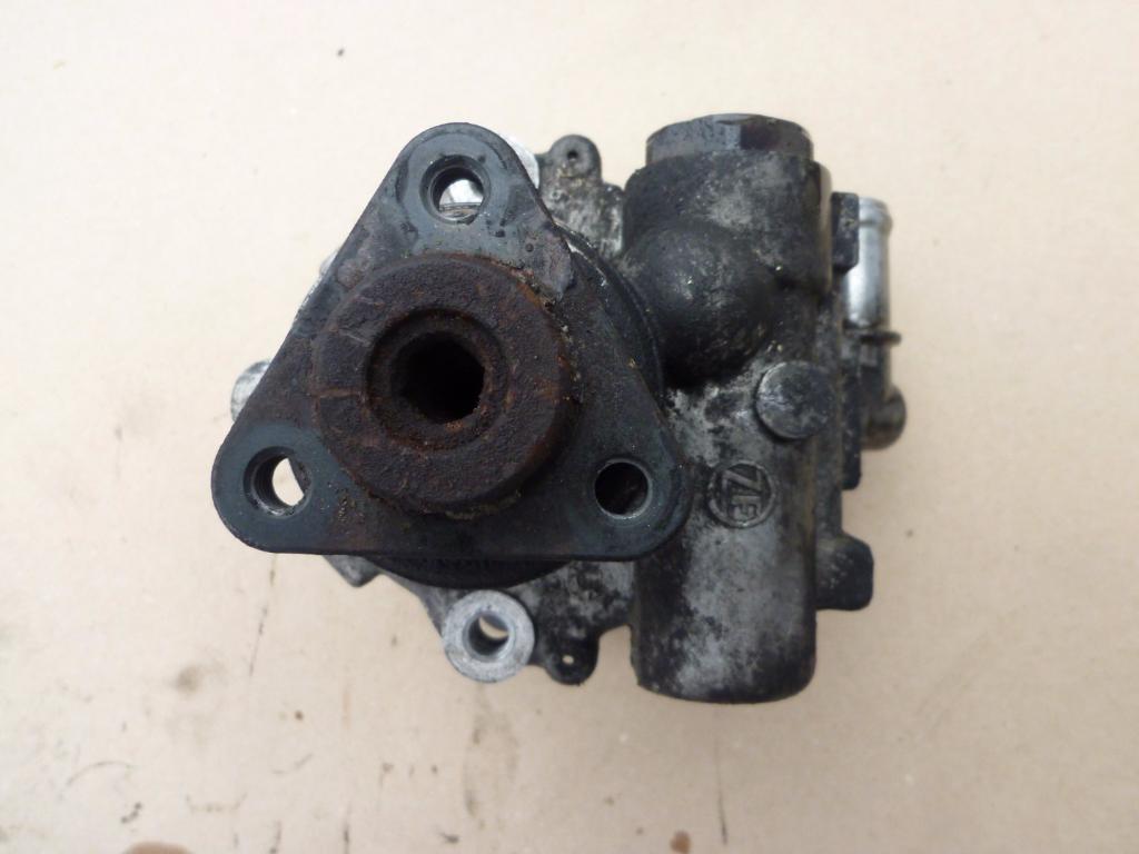 AUDI A6 C6/4F (2004-2011) Vairo stiprintuvo siurblys 4F0145155E, 7692955200 23153330