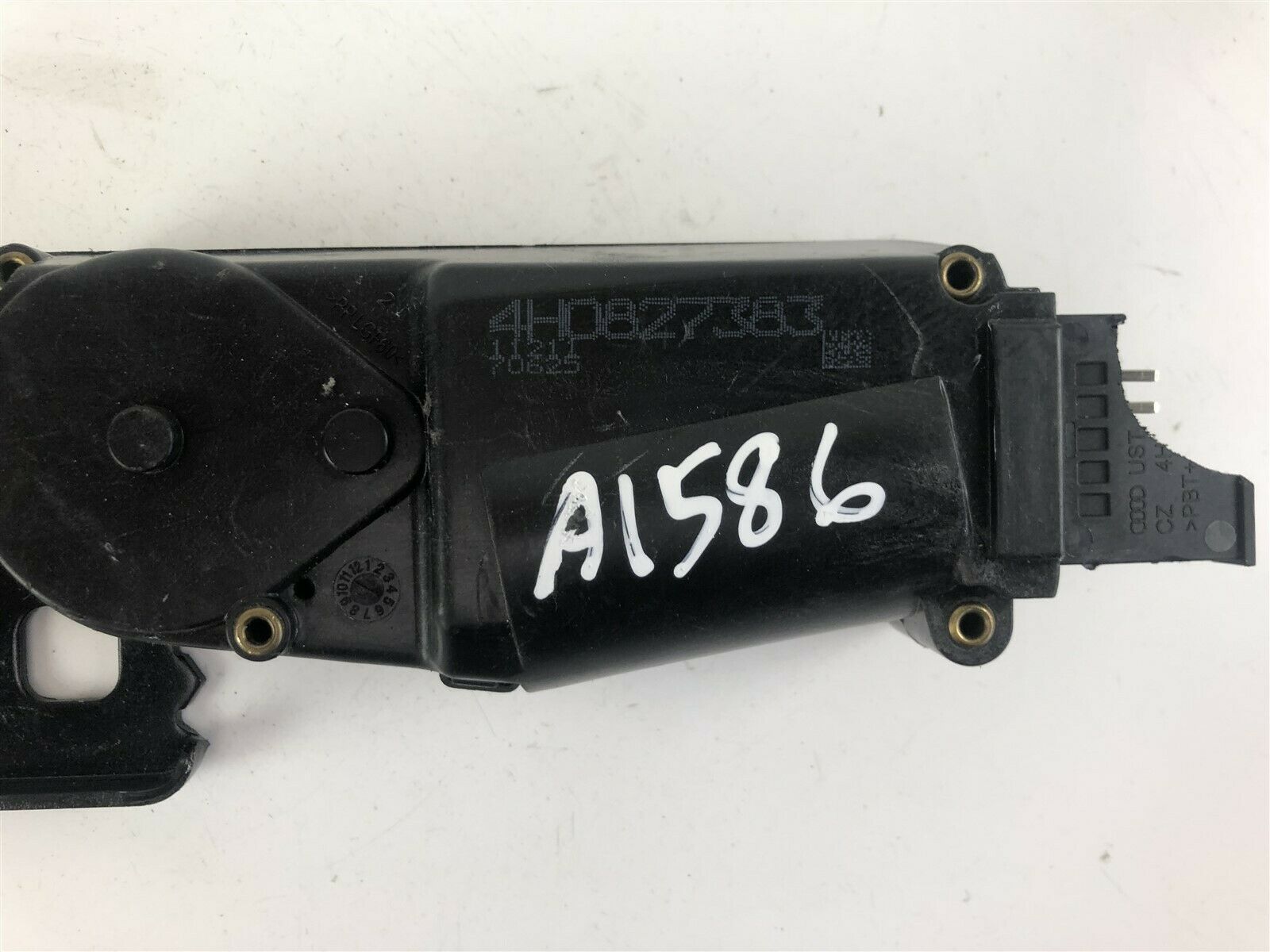 AUDI A7 C7/4G (2010-2020) Tailgate Boot Lock 4H0827383 23436444