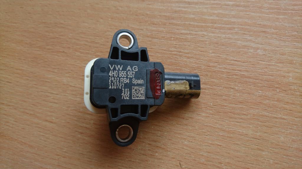 VOLKSWAGEN Polo 5 generation (2009-2017) Crash Impact Sensor 4H0955557 23154583