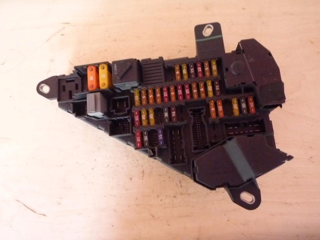 BMW 5 Series E60/E61 (2003-2010) Fuse box 6906558 23156217