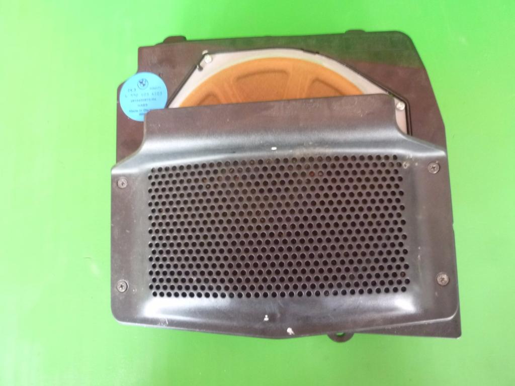 BMW X3 E83 (2003-2010) Subwoofer 6990103, 65136980983 23228002