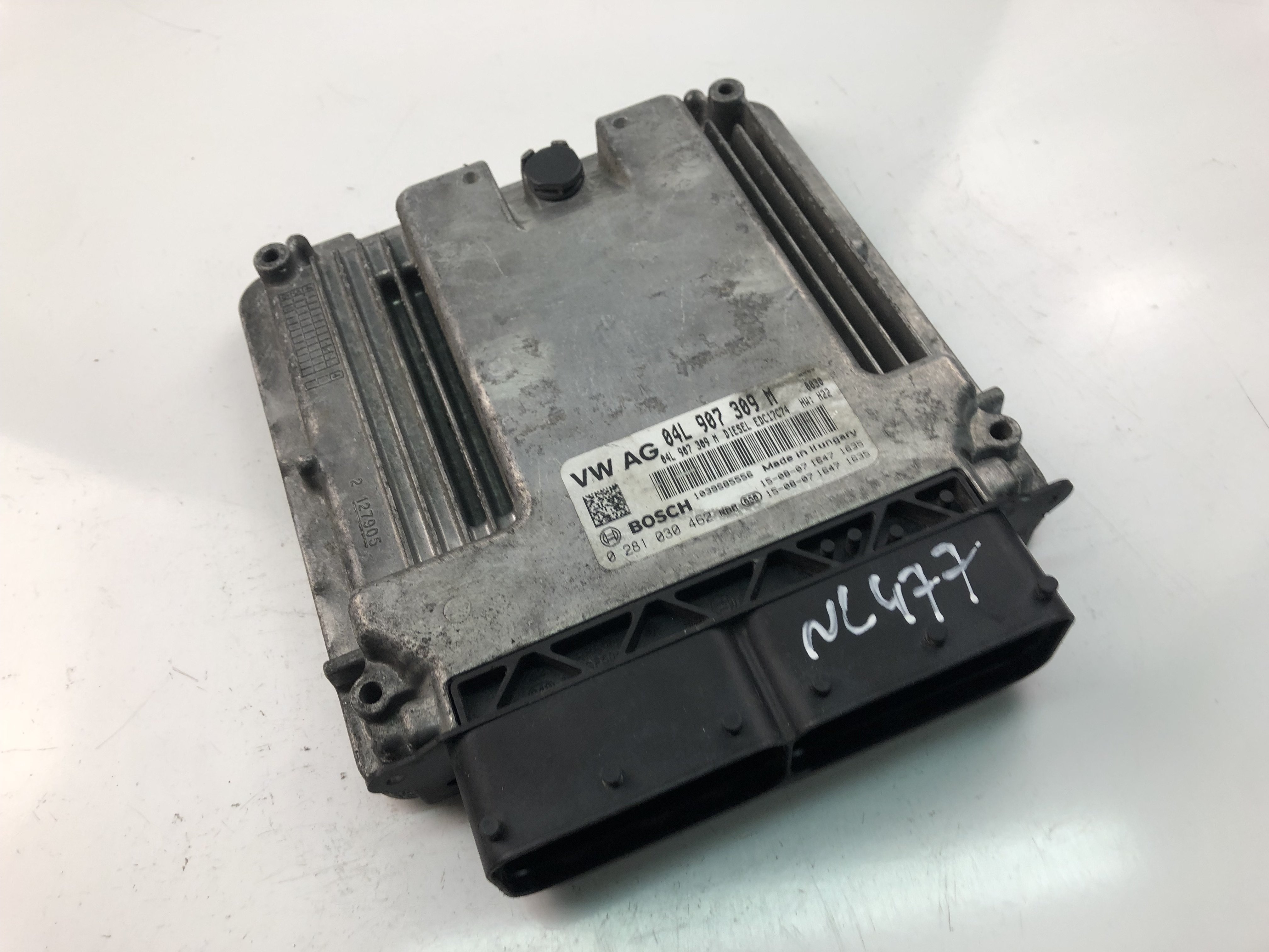 VOLKSWAGEN Passat B8 (2014-2023) Engine Control Unit ECU 04L907309M, 0281030462 23491052