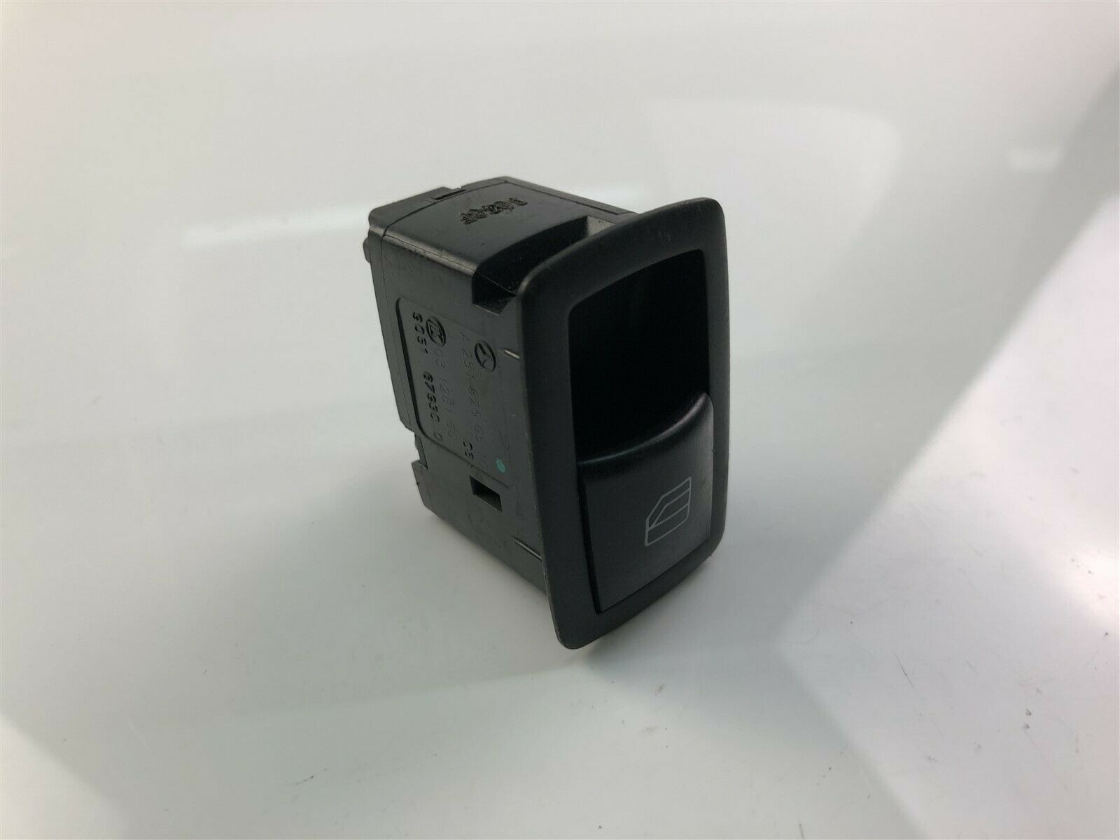 MERCEDES-BENZ M-Class W164 (2005-2011) Front Left Door Window Switch A2518200510 23760087