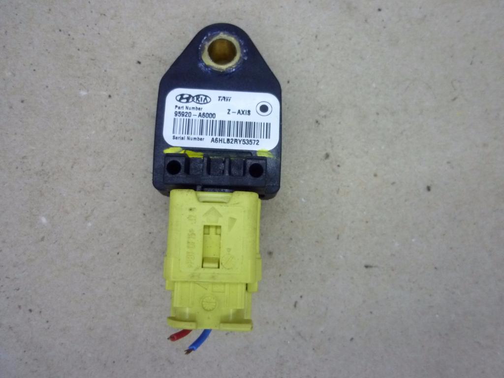 KIA Cee'd 2 generation (2012-2018) Crash Impact Sensor 95920A6000 23157434