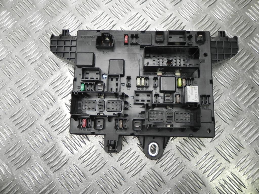 OPEL Astra J (2009-2020) Saugiklių valdymo blokas 13368651, 365927271, 1110138AA 23157714