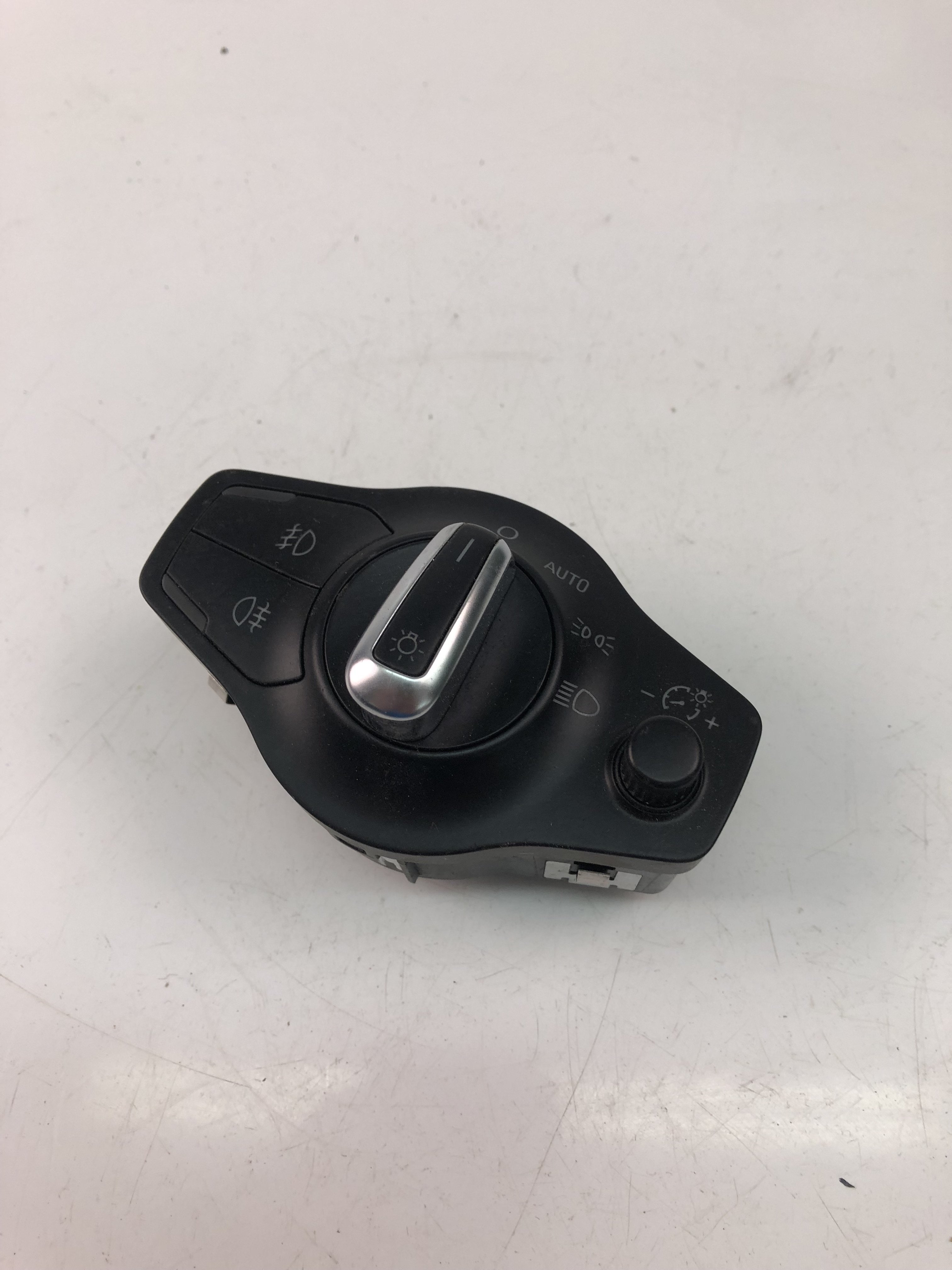 AUDI A4 B8/8K (2011-2016) Headlight Switch Control Unit 8K0941531AL 23497728