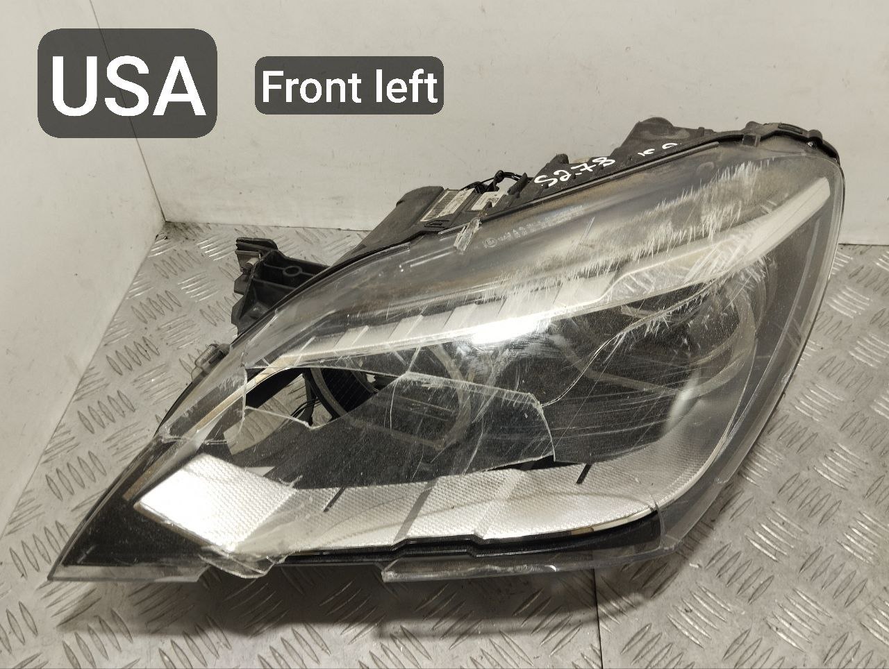 BMW 6 Series F06/F12/F13 (2010-2018) Front Left Headlight 7118100000 24414315