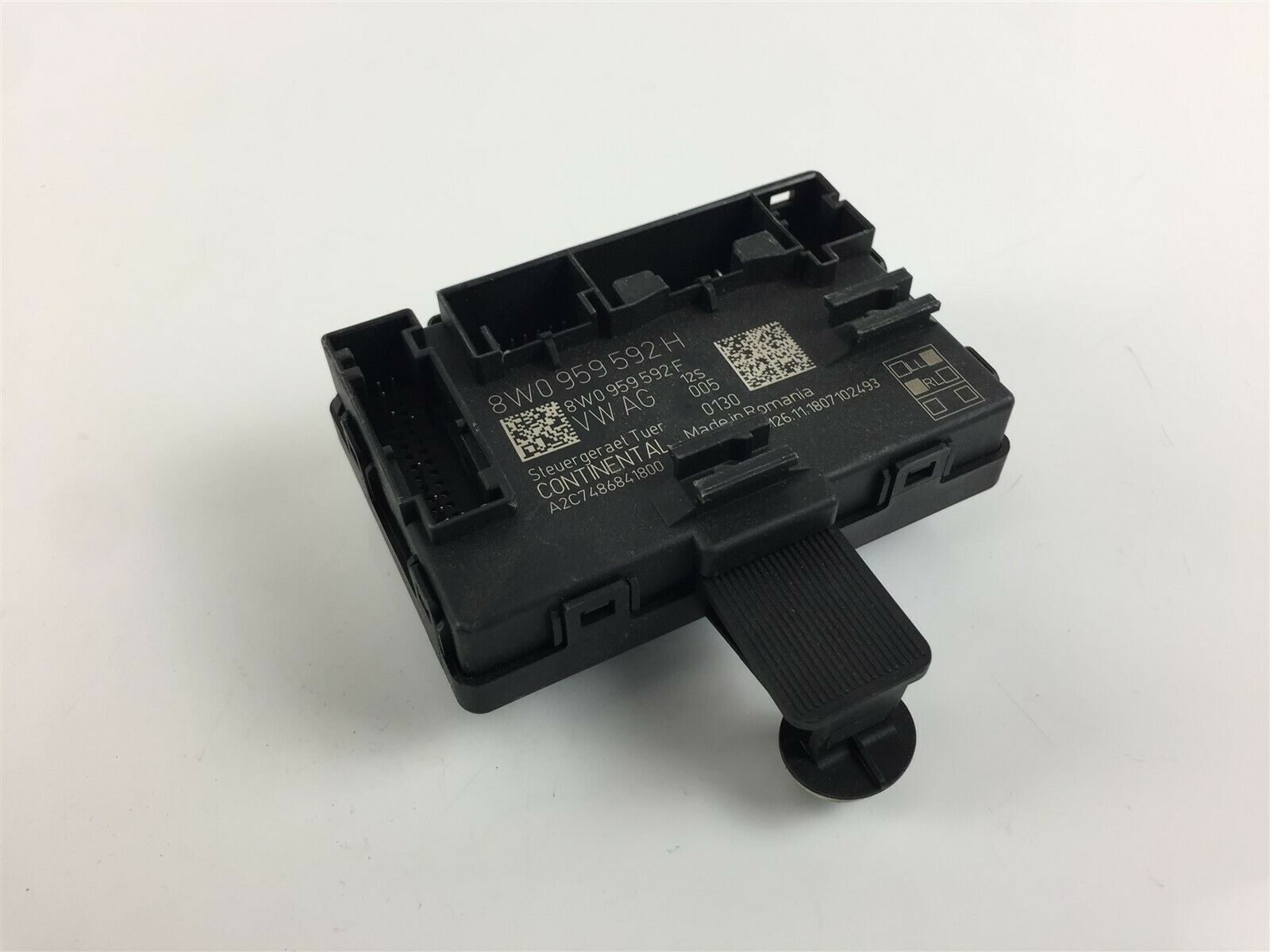 AUDI A4 B9/8W (2015-2024) Other Control Units 8W0959592H 23443590