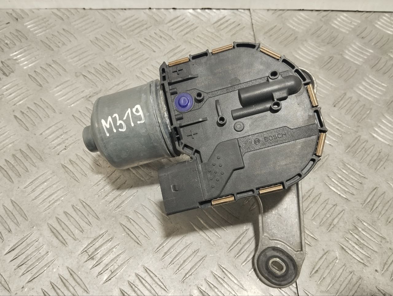 ASTON MARTIN DB11 1 generation (2016-2023) Wiper motor HY5317503AB, 1137328943, 181576679322 23873419