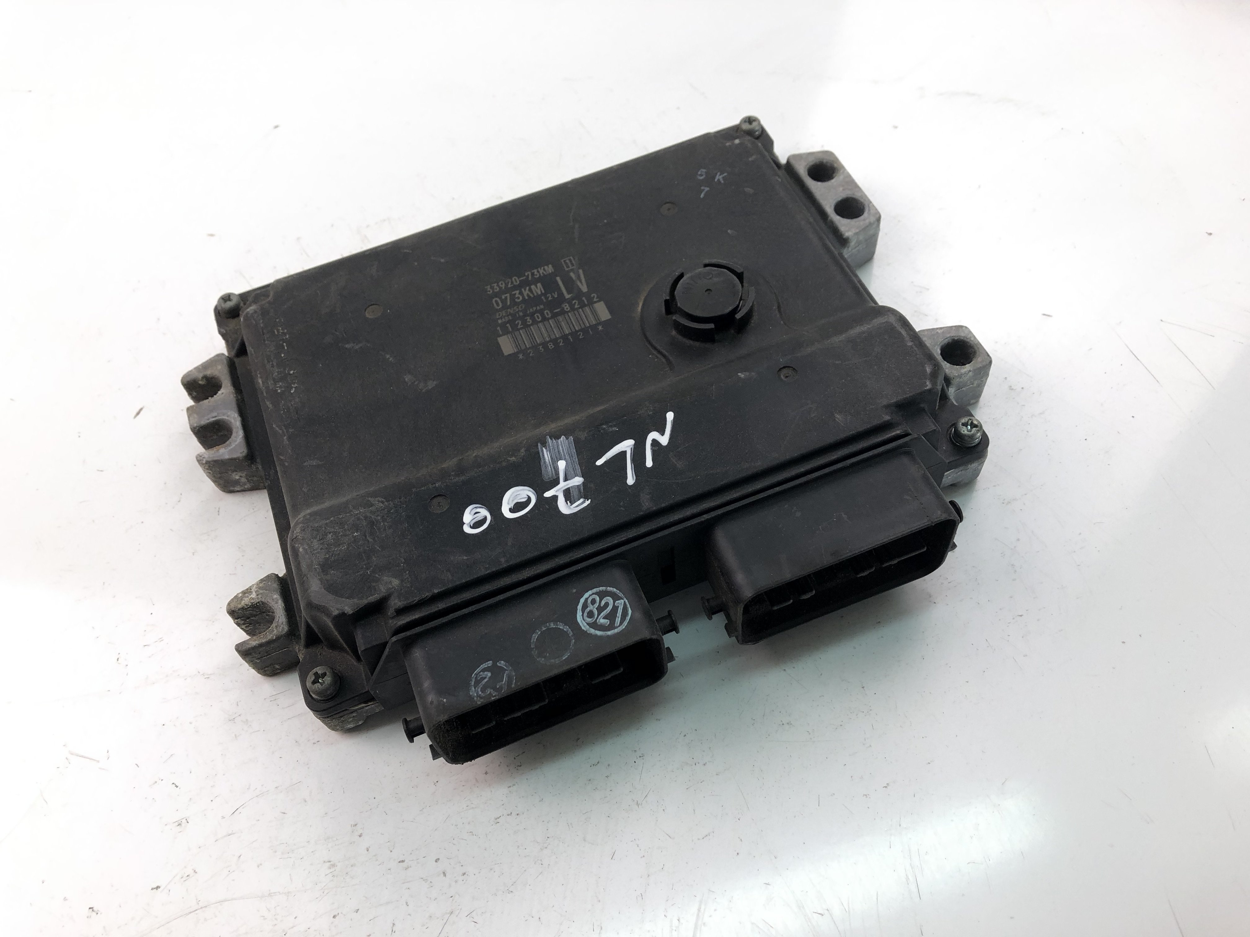 SUZUKI Swift 3 generation (2004-2010) Engine Control Unit ECU 3392073KM 23492766