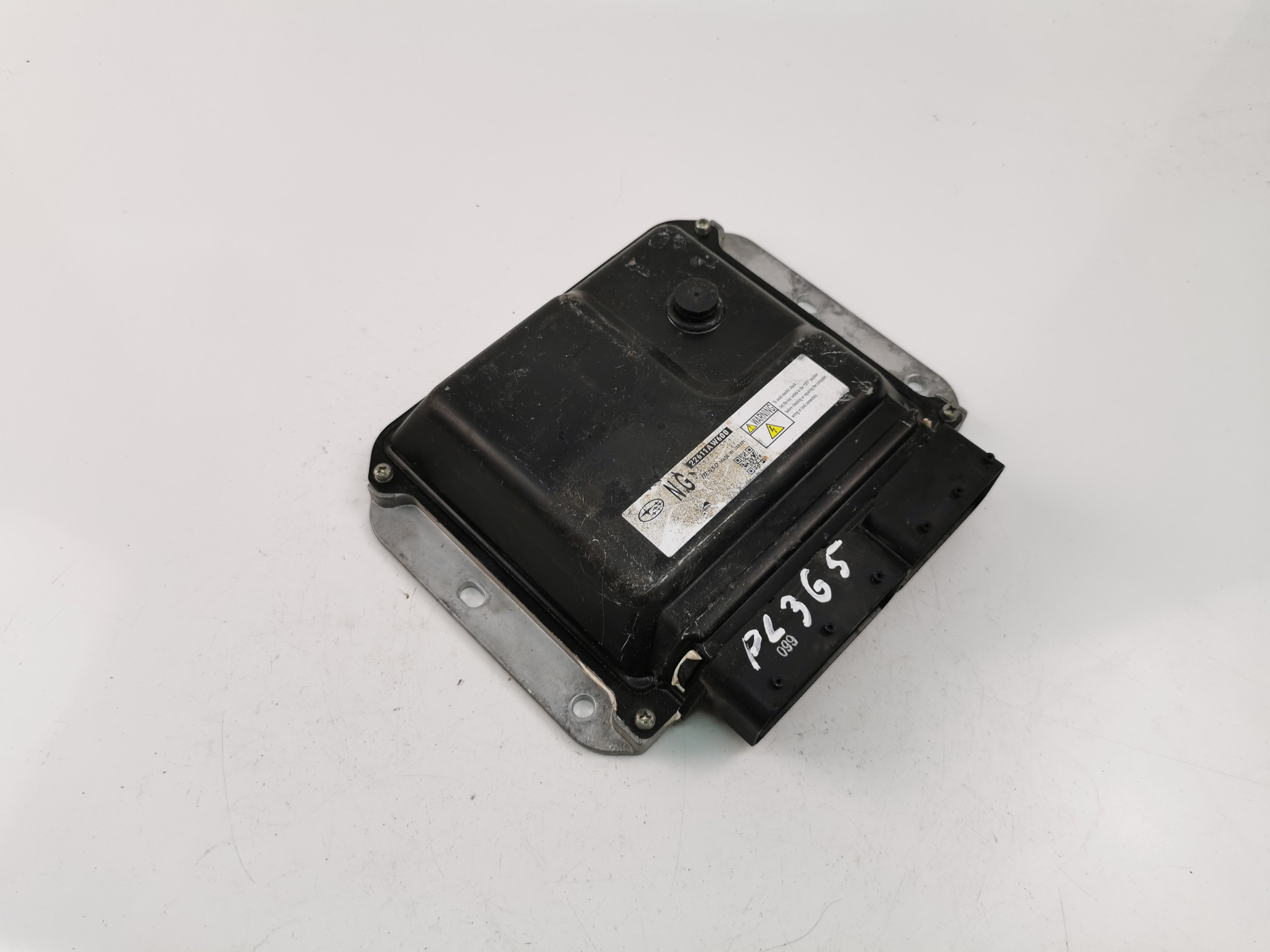 SUBARU Outback 4 generation (2009-2014) Engine Control Unit ECU 22611AW600 23494436