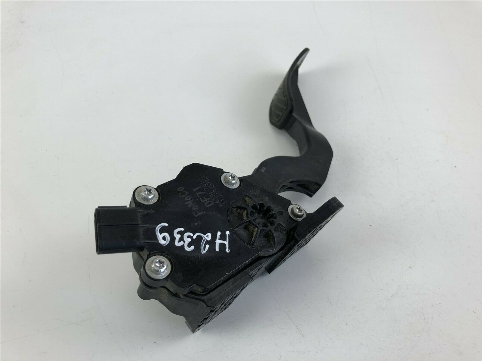 MAZDA 2 2 generation (2007-2014) Throttle Pedal K42387410 23442096