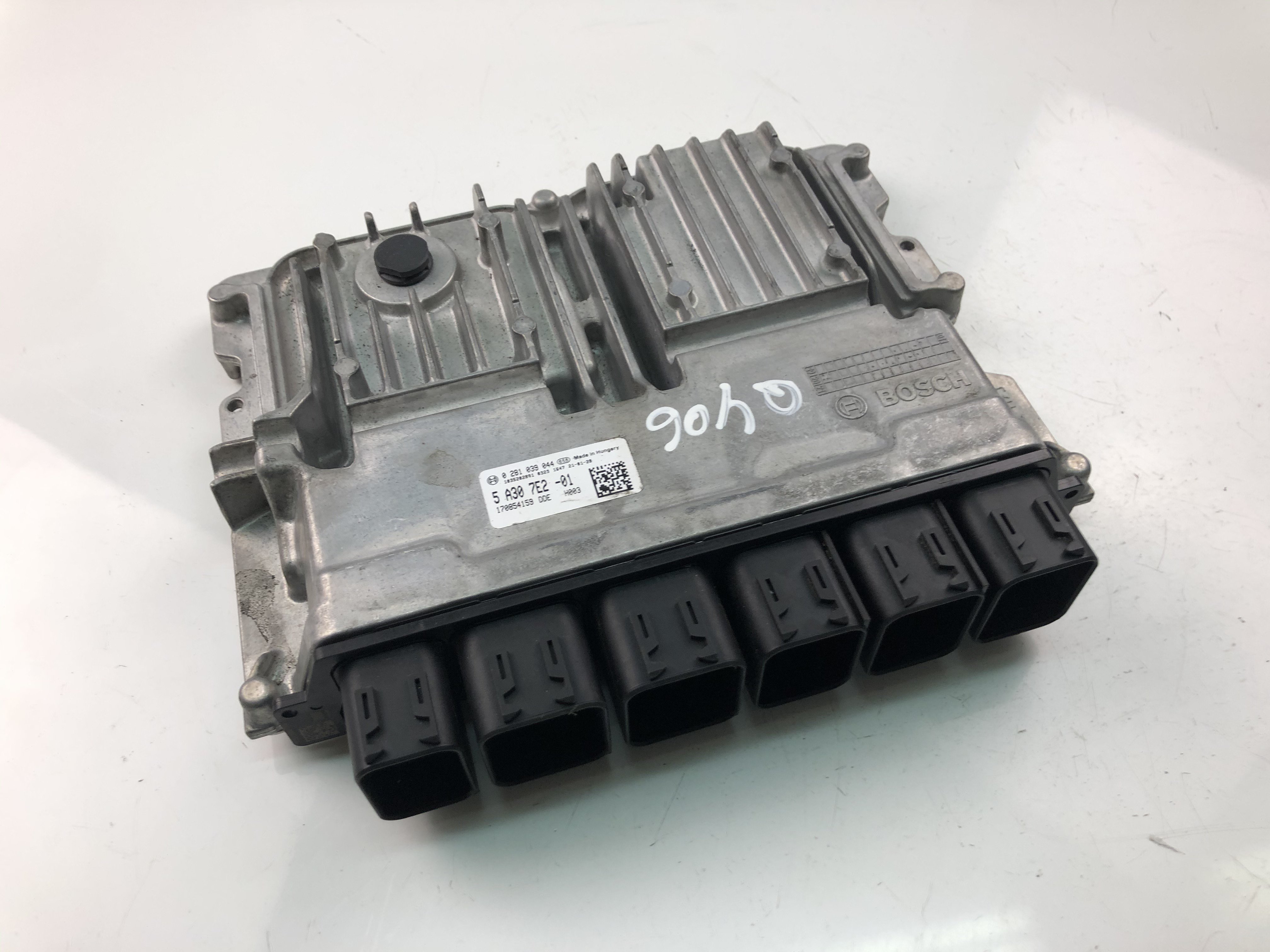 BMW 5 Series G30/G31 (2016-2023) Engine Control Unit ECU 5A307E2, 0281039044 23455289