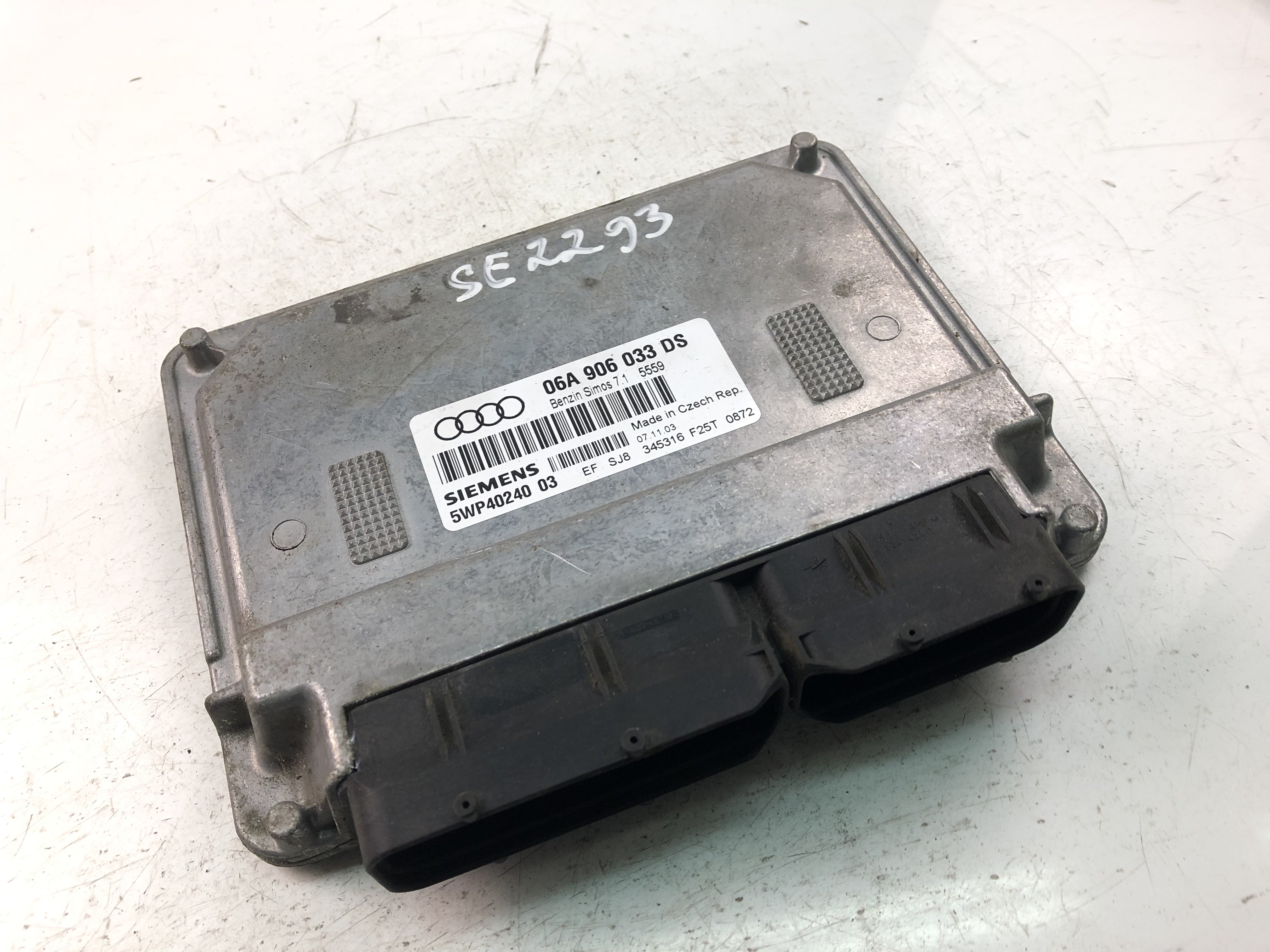 AUDI A3 8P (2003-2013) Engine Control Unit ECU 06A906033DS 23475634