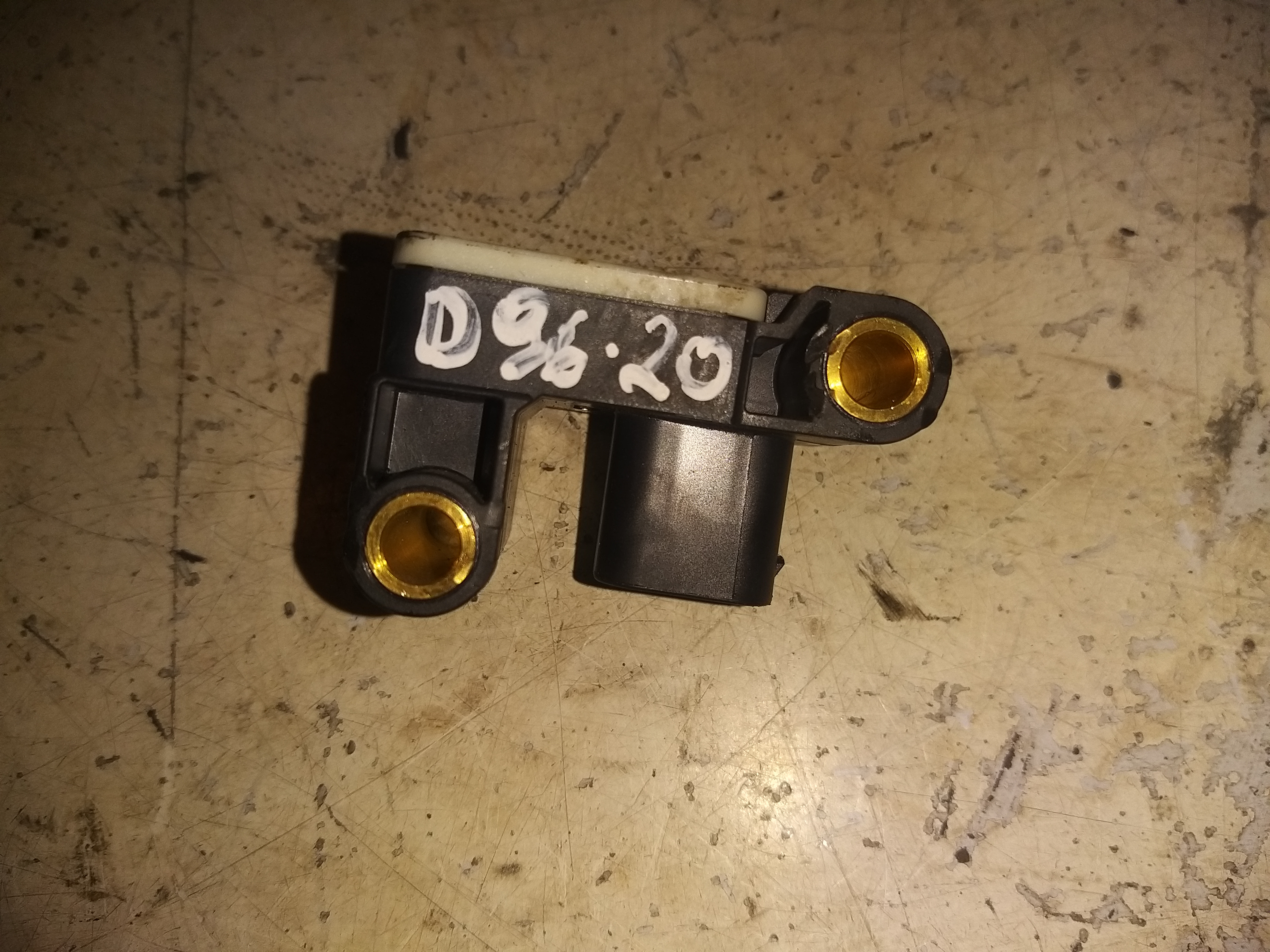 BMW 3 Series E90/E91/E92/E93 (2004-2013) Crash Impact Sensor 6956485 23449823