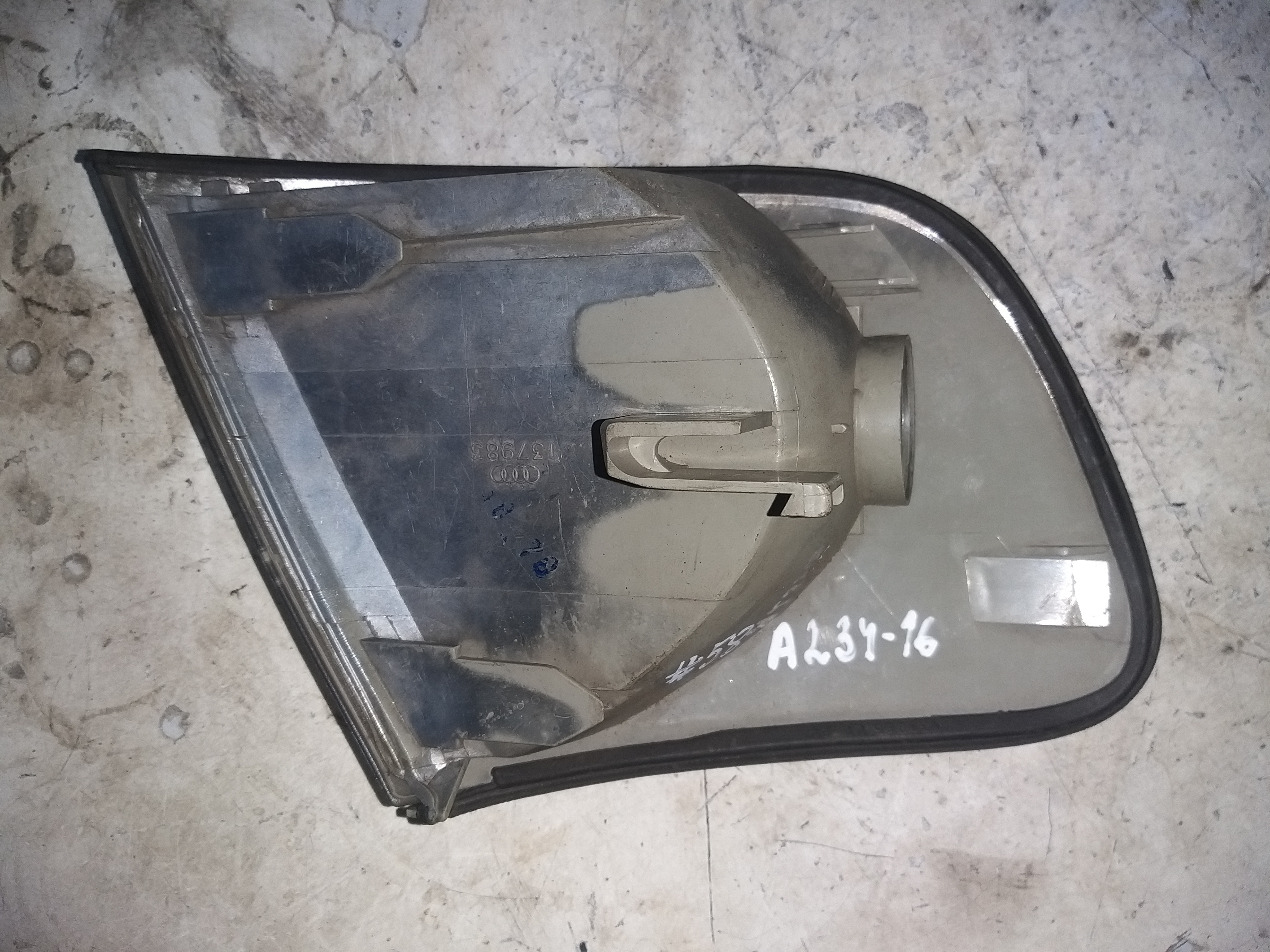 AUDI 80 B4 (1991-1996) Front Left Fender Turn Signal 0152617 23459890