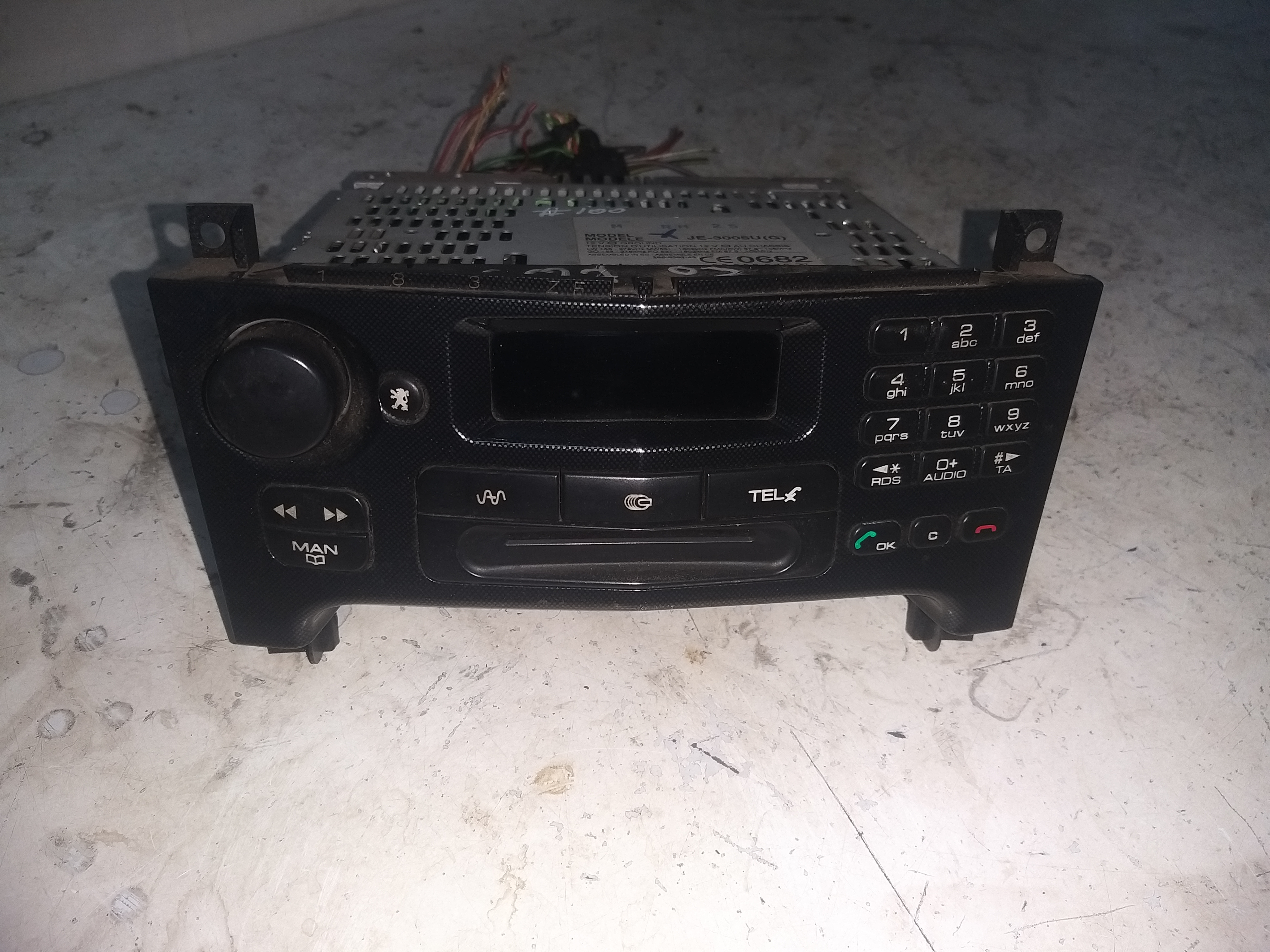 PEUGEOT 607 1 generation (2000-2008) Music Player Without GPS JE3005U 23463058