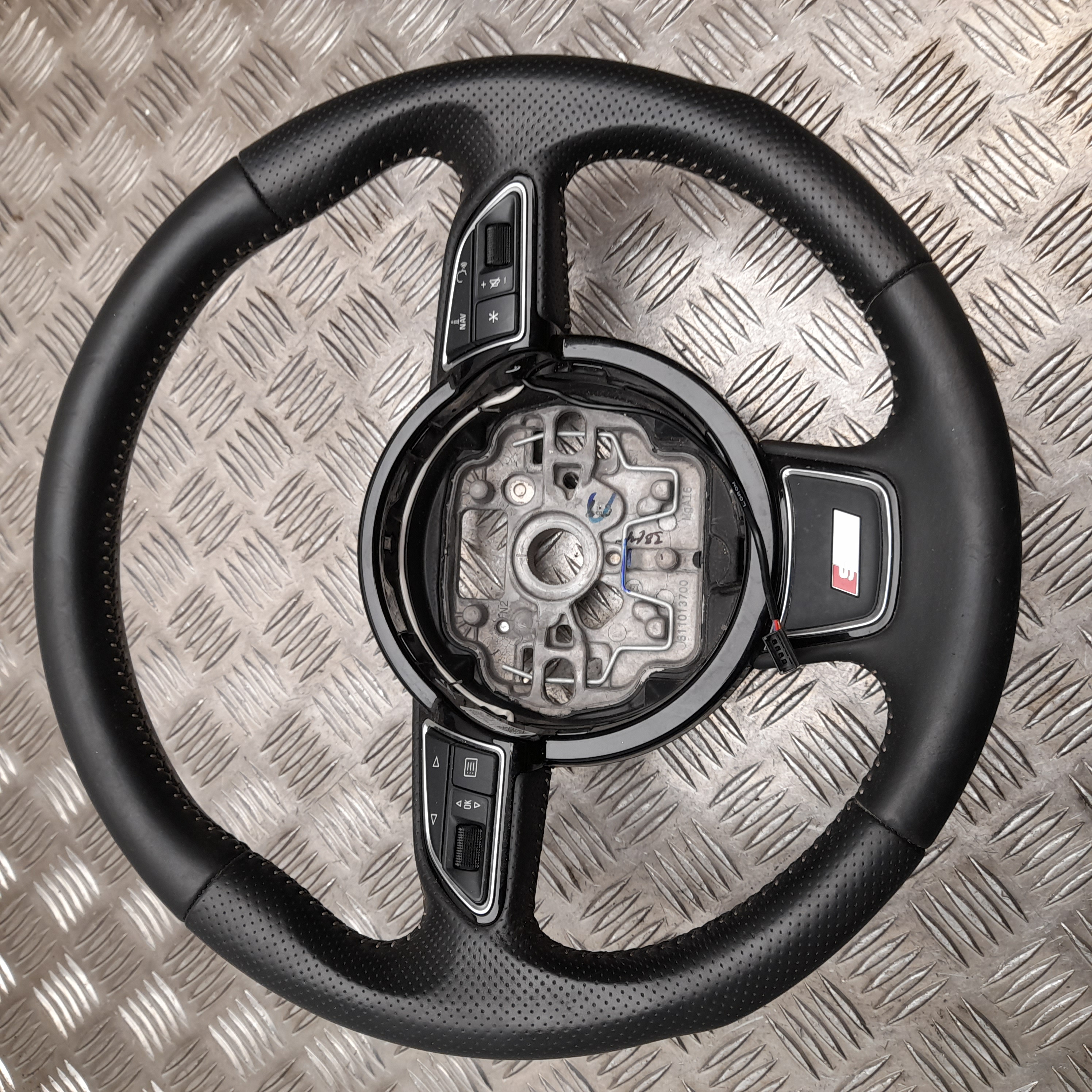AUDI A6 C7/4G (2010-2020) Steering Wheel 616430652D, 611013700, 8X0419091L 23477458