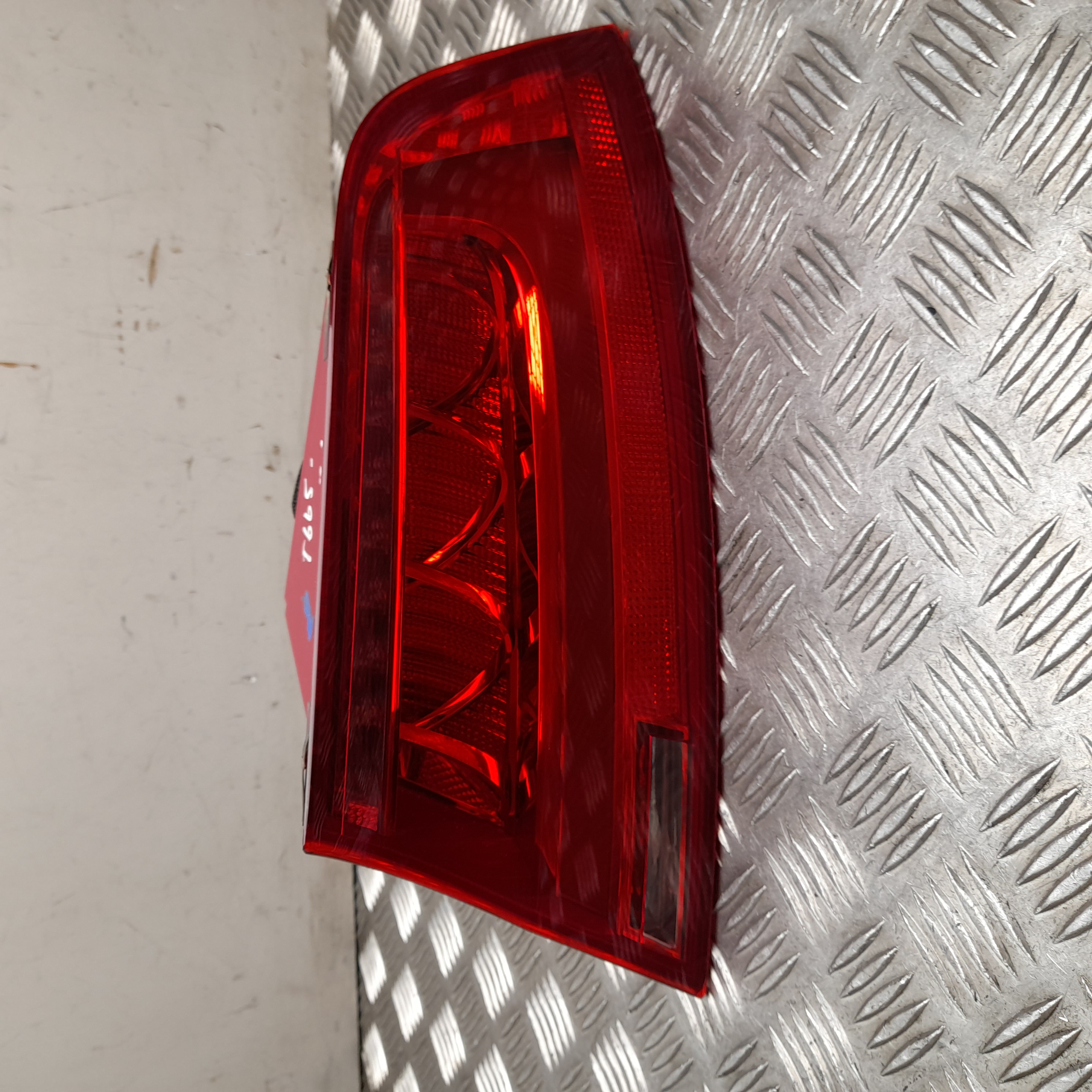 AUDI A7 C7/4G (2010-2020) Rear Right Taillight Lamp 4G8945096 23478125