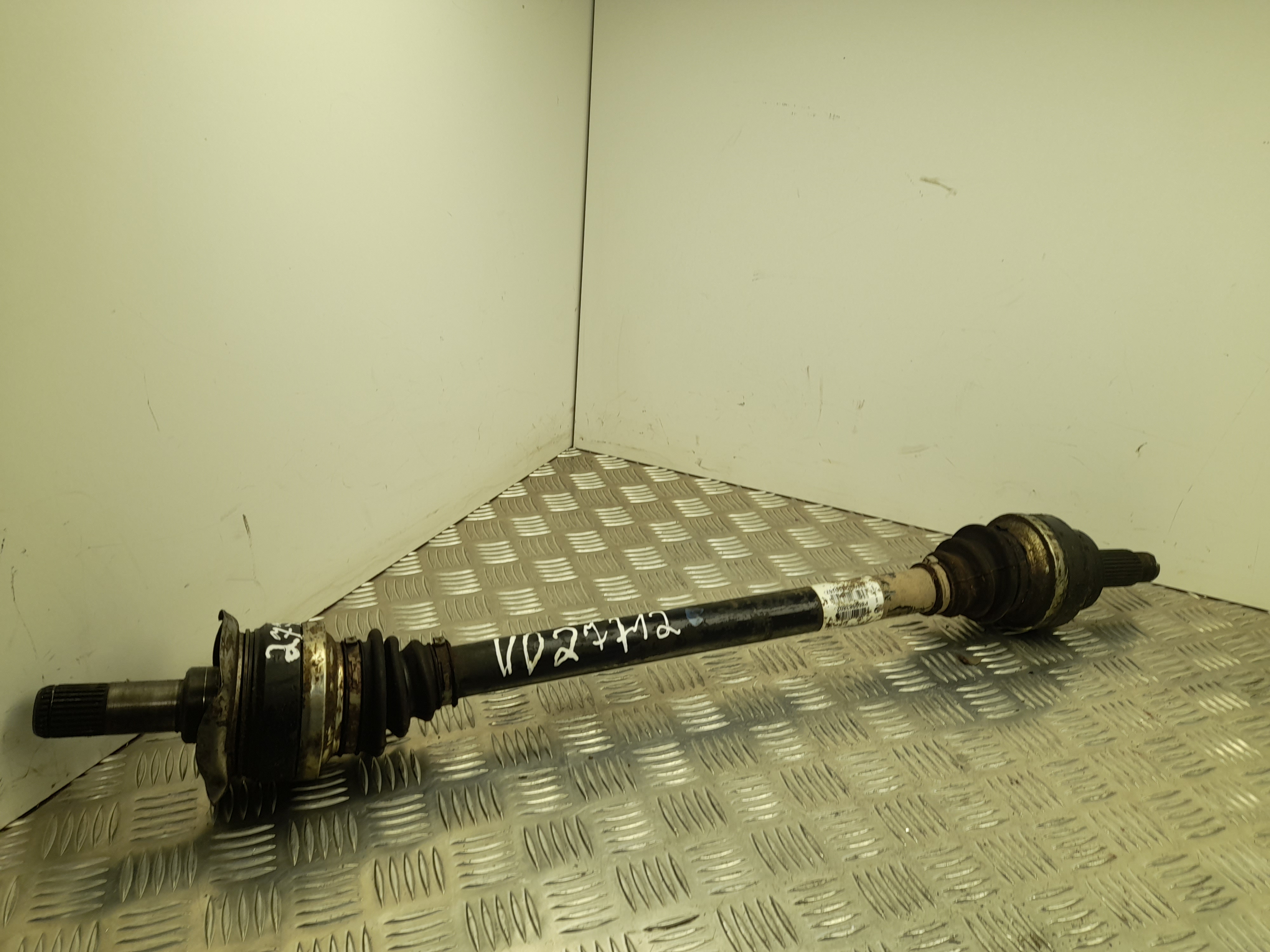 BMW X6 F16 (2014-2020) Rear Right Driveshaft P860983802 23485931