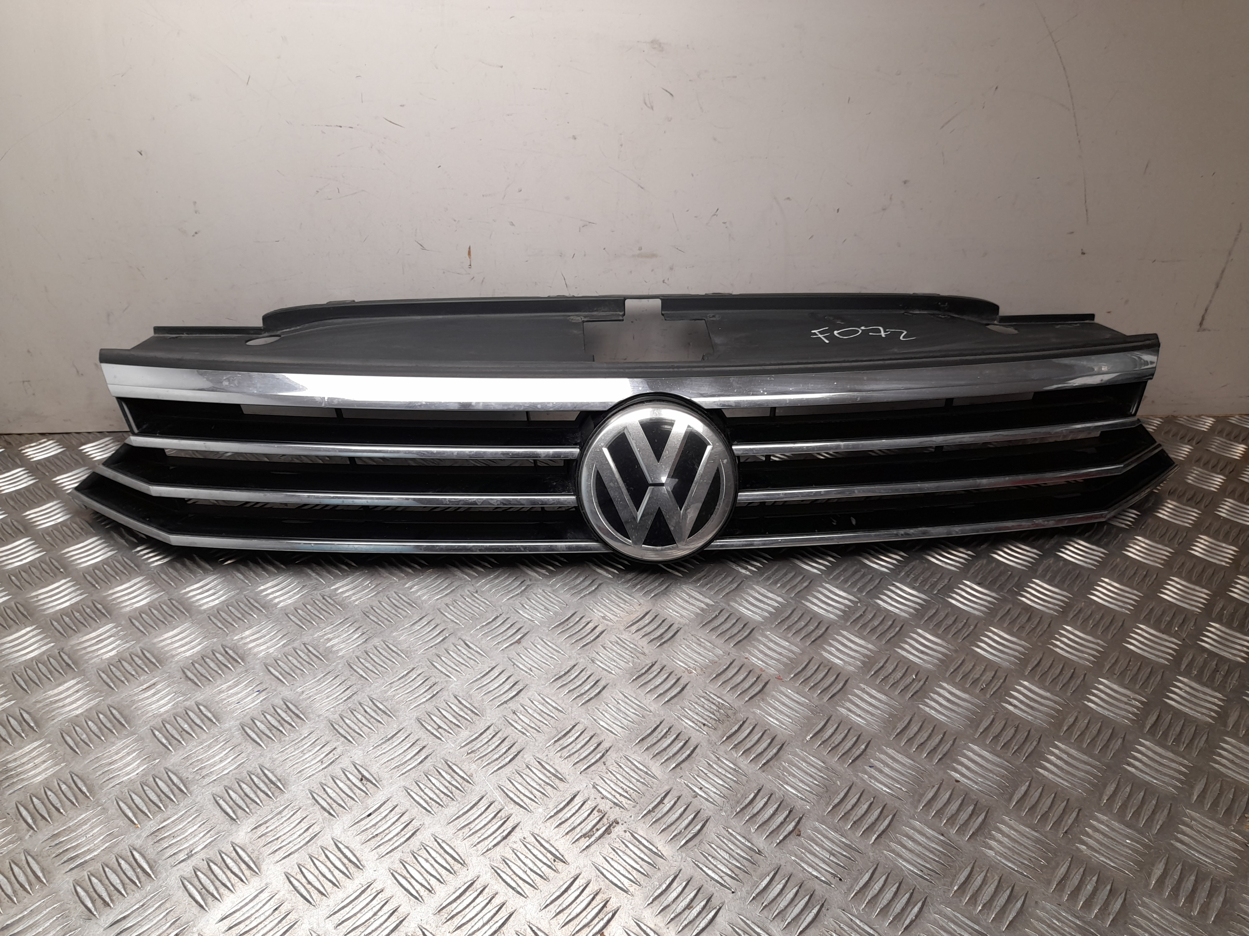 VOLKSWAGEN Passat Variant 1 generation (2010-2024) Grotelės 3G0853653 24596037