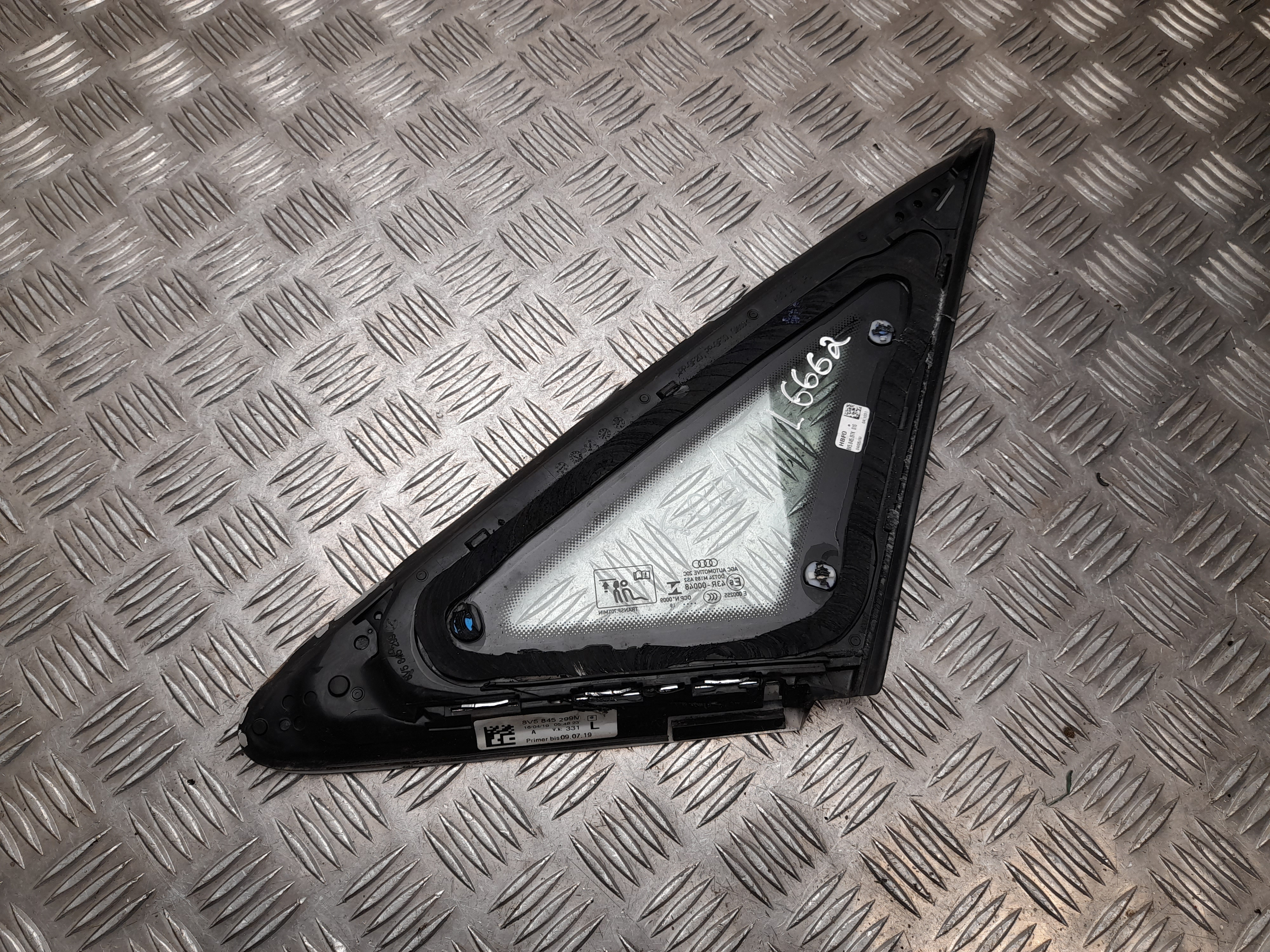 AUDI A3 8V (2012-2020) Left side rear body window 8V5845299M, 8V5845297K 23786750