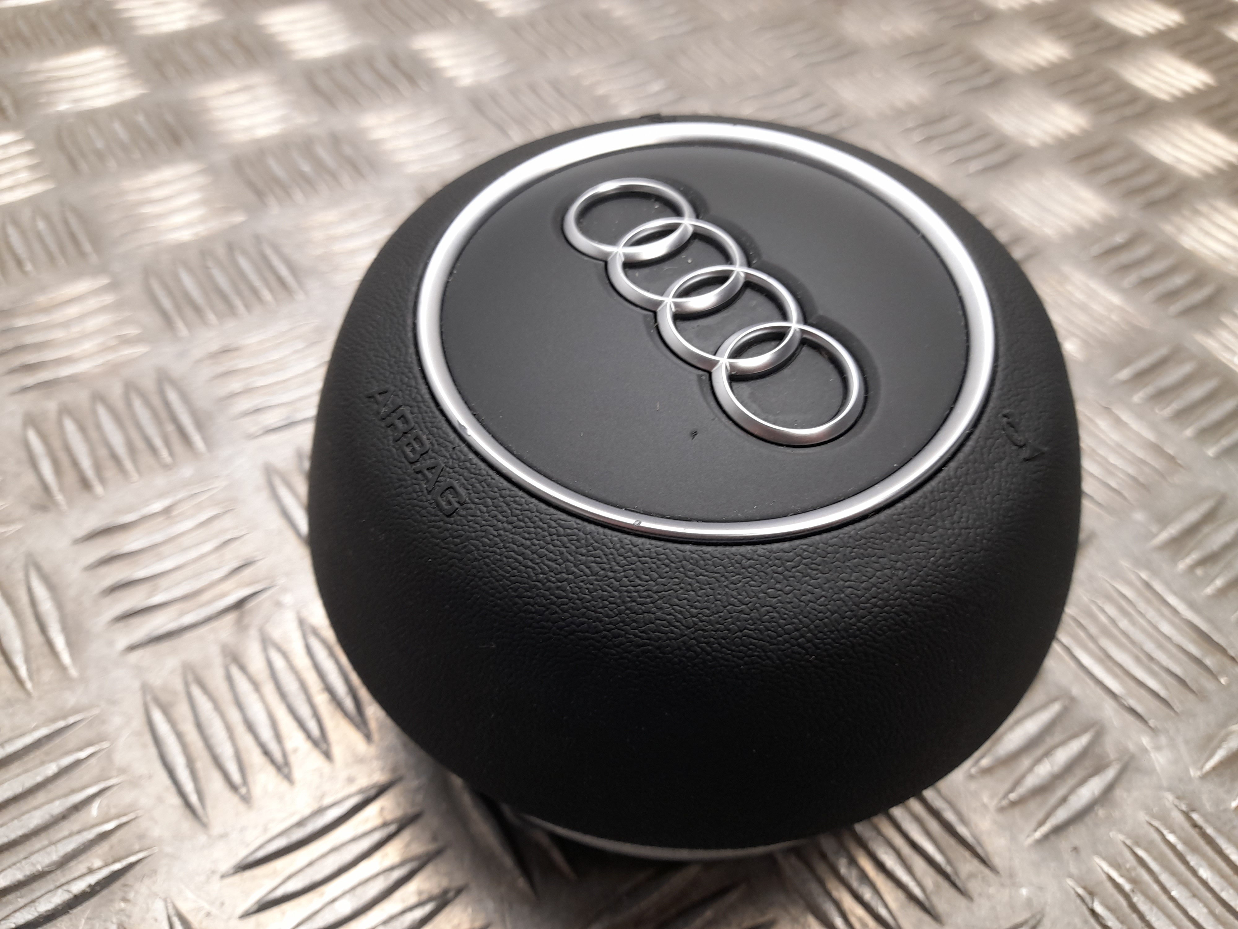 AUDI A3 8V (2012-2020) Vairo oro pagalvė (SRS) 8V0880201DN 23784096