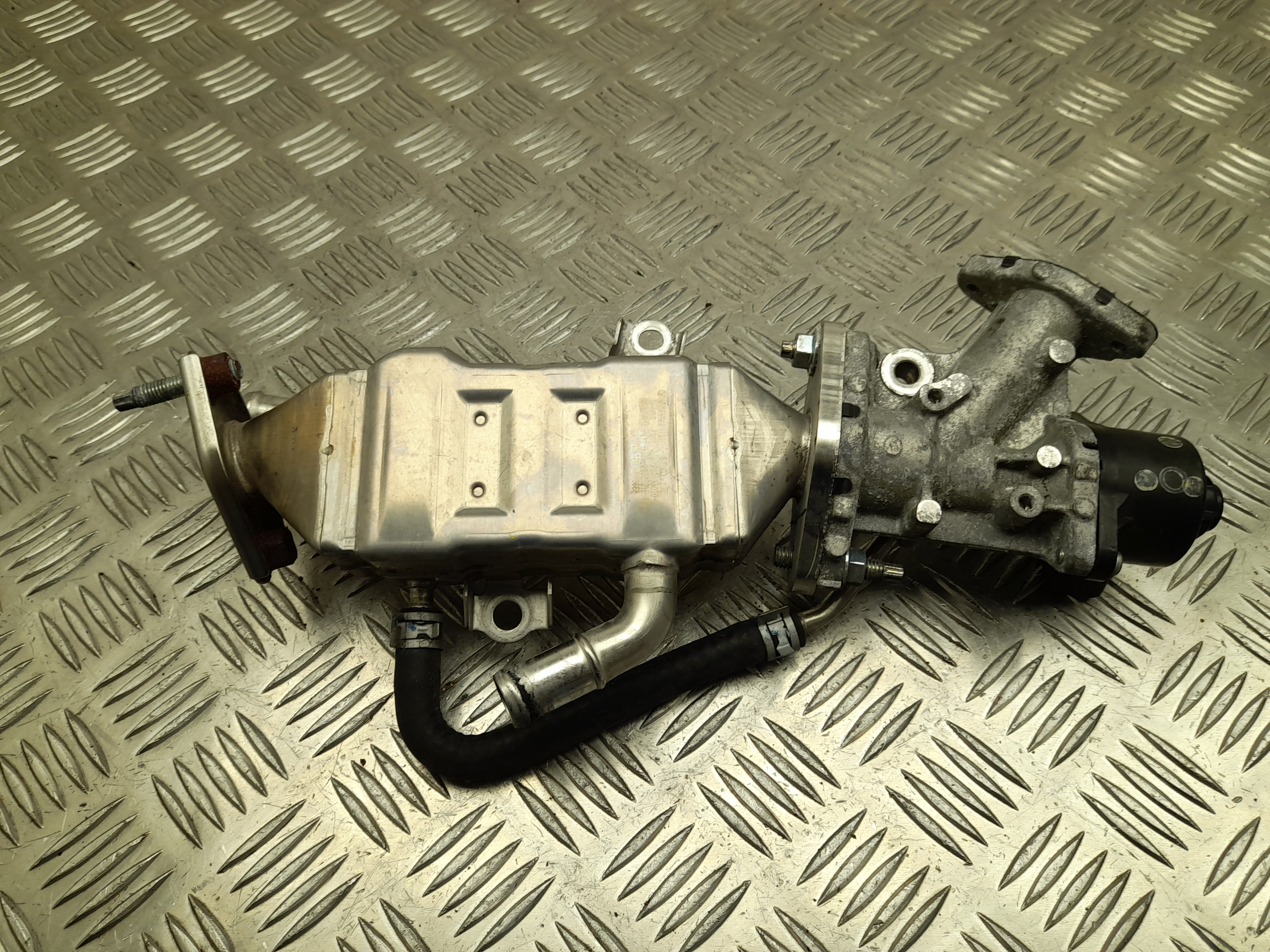 TOYOTA Prius 4 generation (XW50) (2015-2023) EGR Valve 2560137020D, 2562037140 23848631