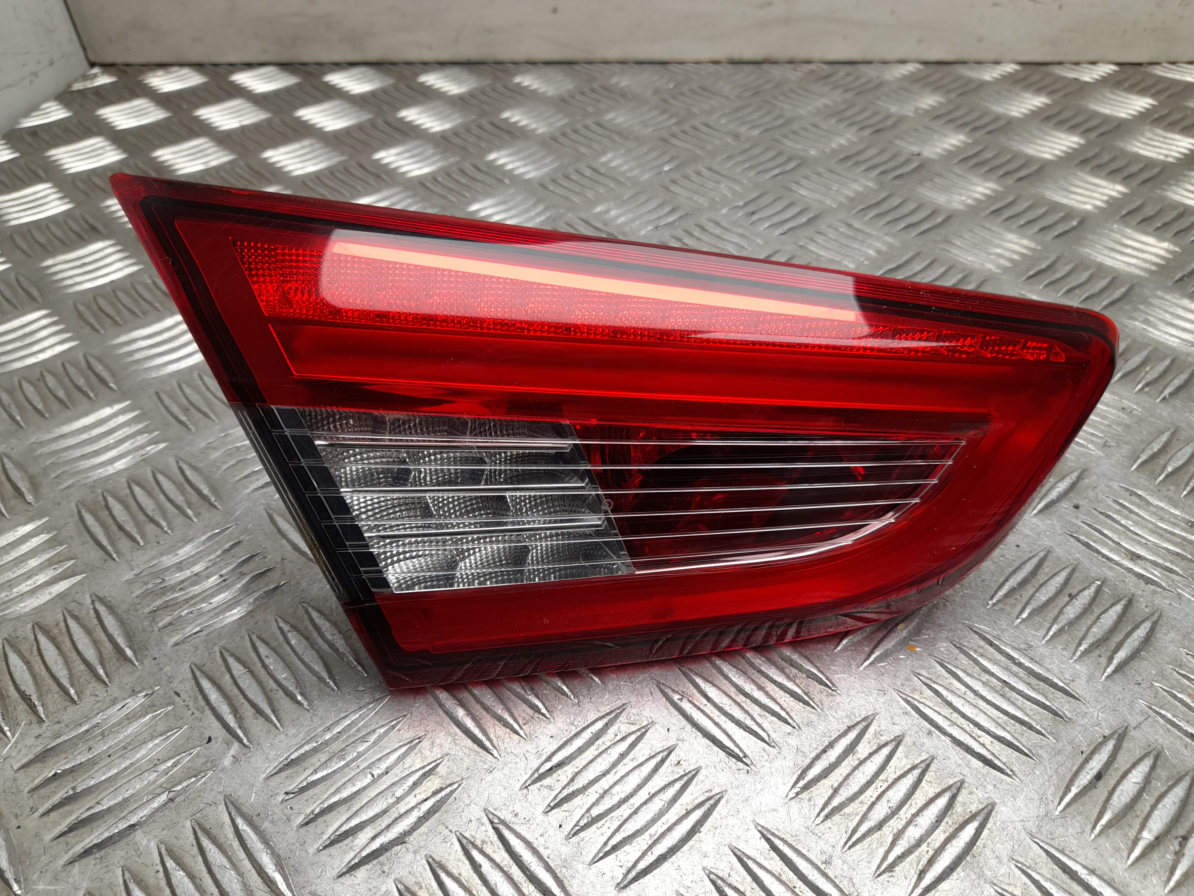 MASERATI Ghibli 3 generation (2013-2024) Rear Left Taillight 06700046820 23825748