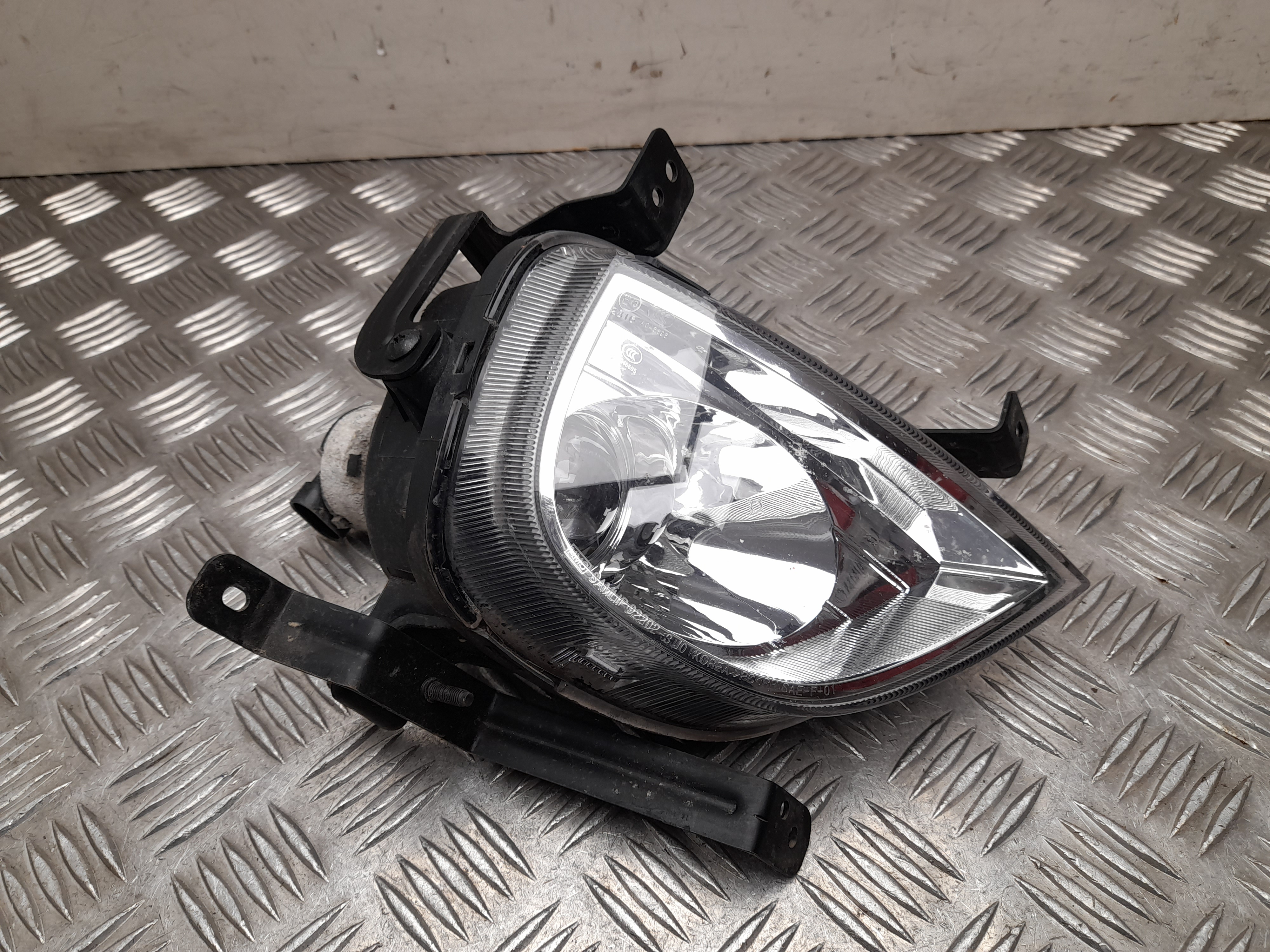 HYUNDAI ix55 1 generation (2008-2013) Priekinis dešinys priešrūkinis žibintas A046695 24530196