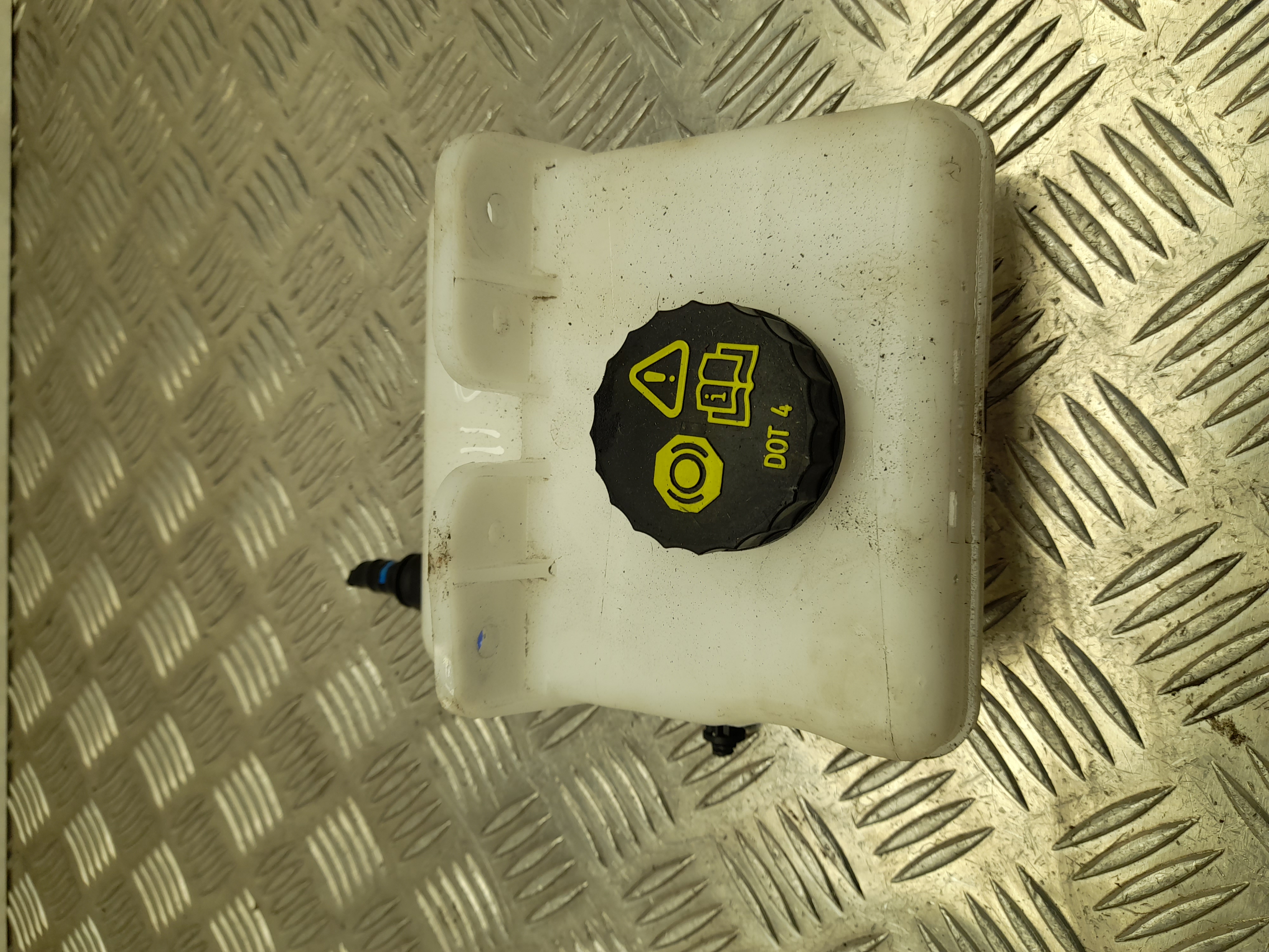 RENAULT Zoe 1 generation (2012-2023) Brake Fluid Tank 0204850986 24247788