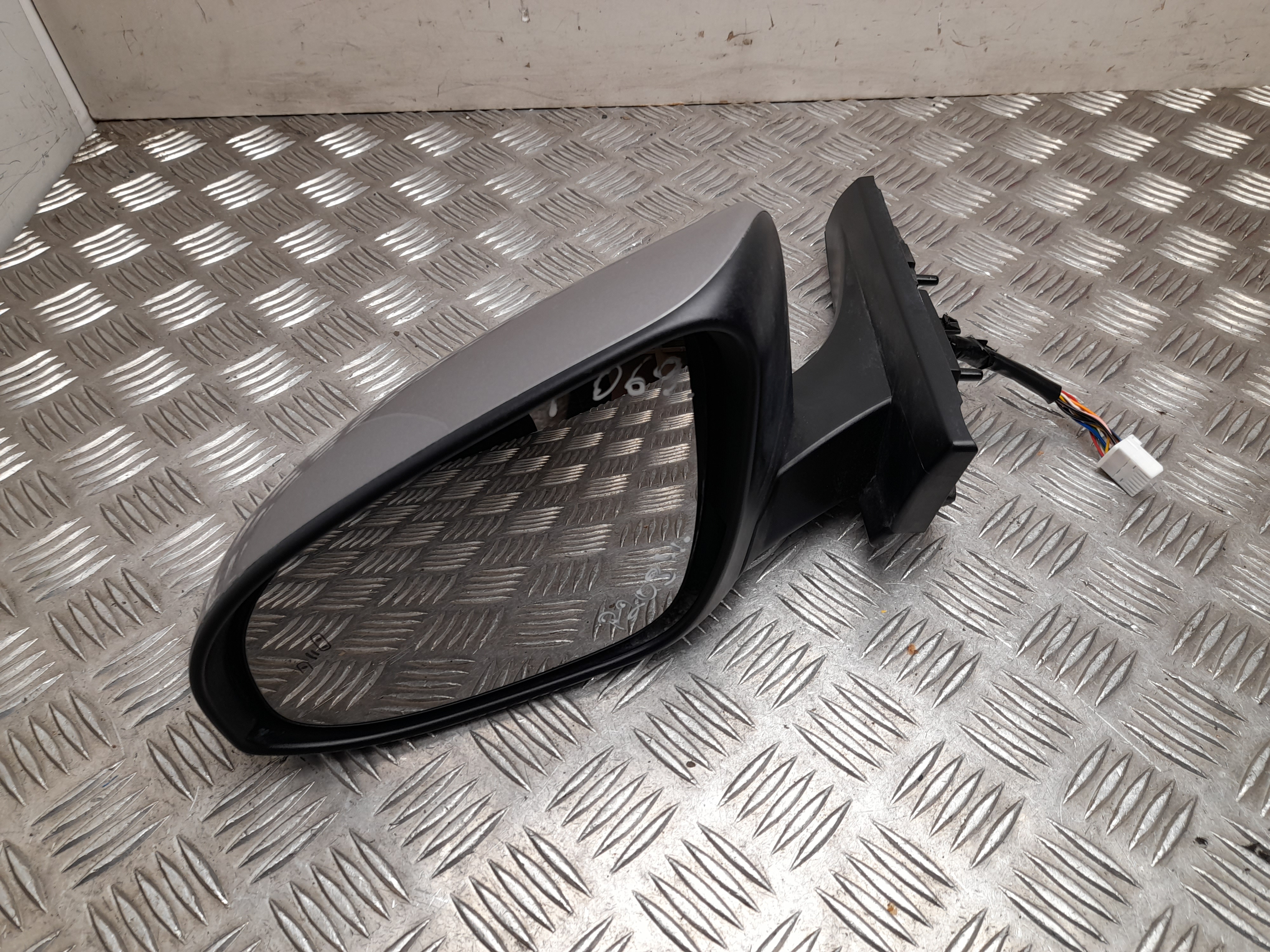 TOYOTA C-HR 1 generation (2016-2023) Left Side Wing Mirror 4021000667, E11048540 24542675
