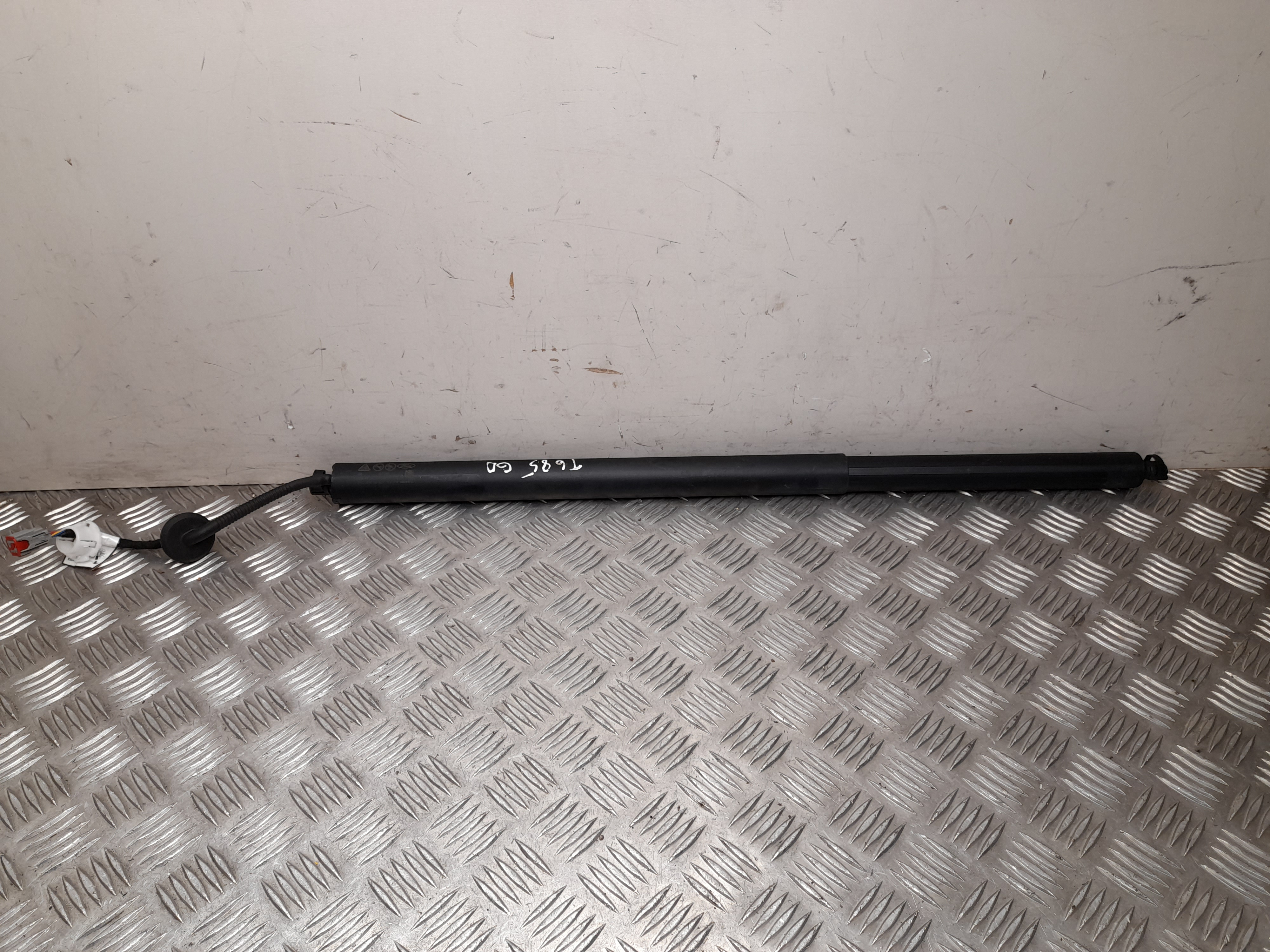 FORD USA Mustang Mach-E 1 generation (2020-2024) Left Side Tailgate Gas Strut LJ8BR402A54AC 24519384