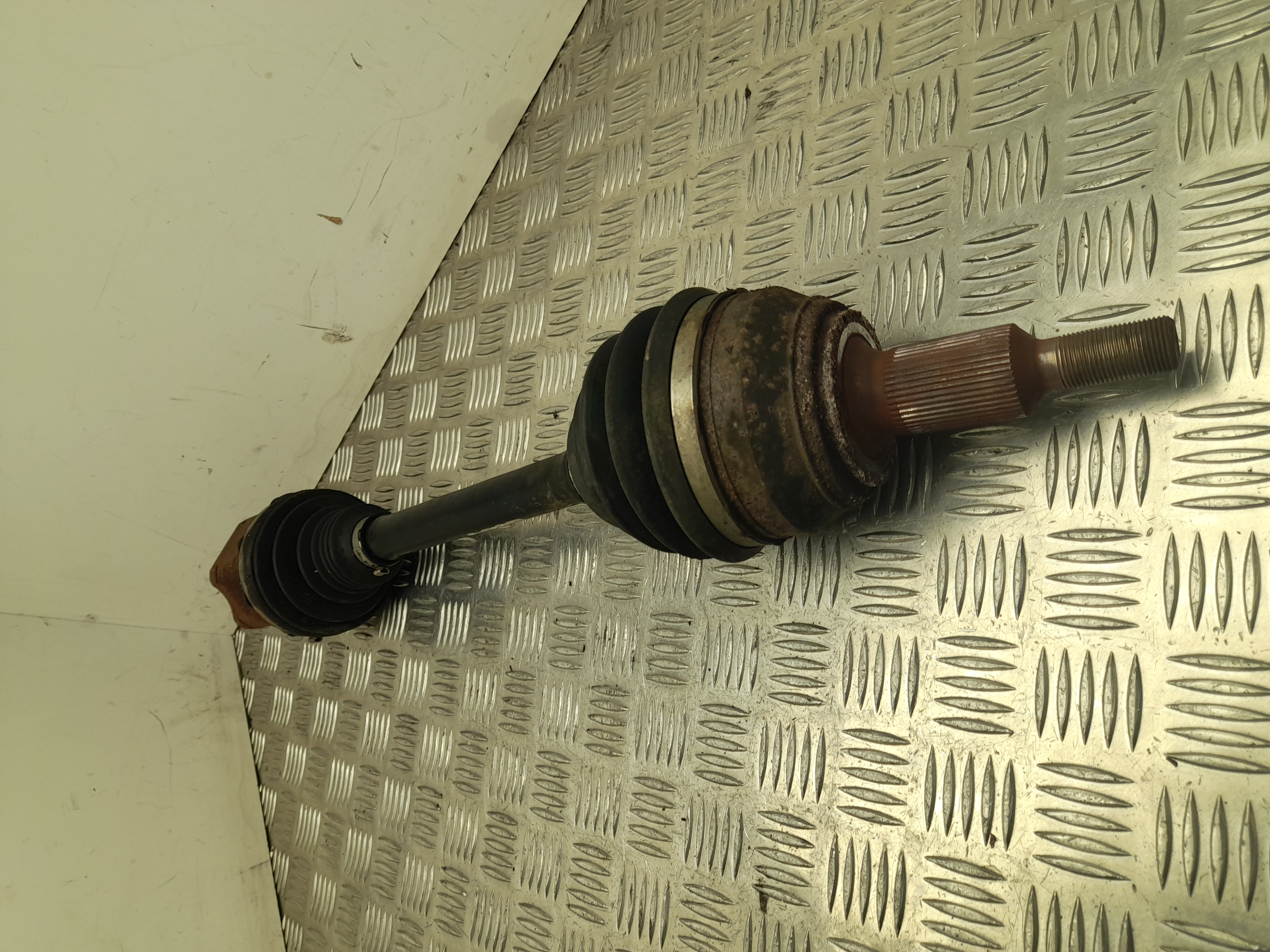 VOLKSWAGEN Crafter 2 generation Front Left Driveshaft 2N0407271J 24518706