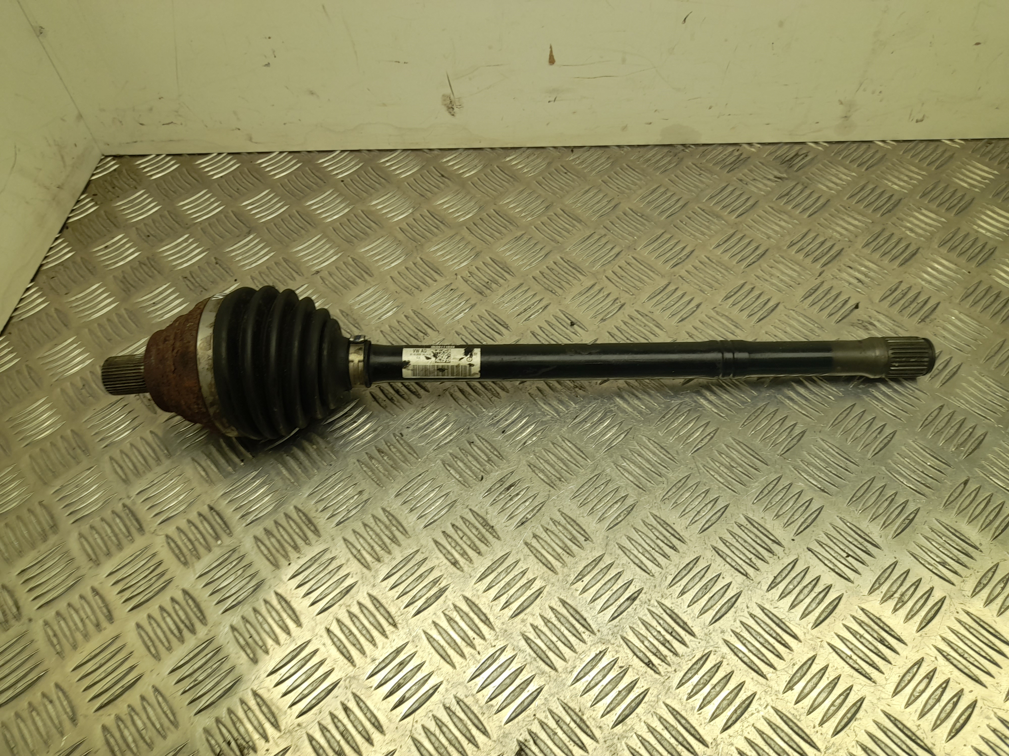 VOLKSWAGEN Golf 7 generation (2012-2024) Front Left Driveshaft 5QE407271B 24518659