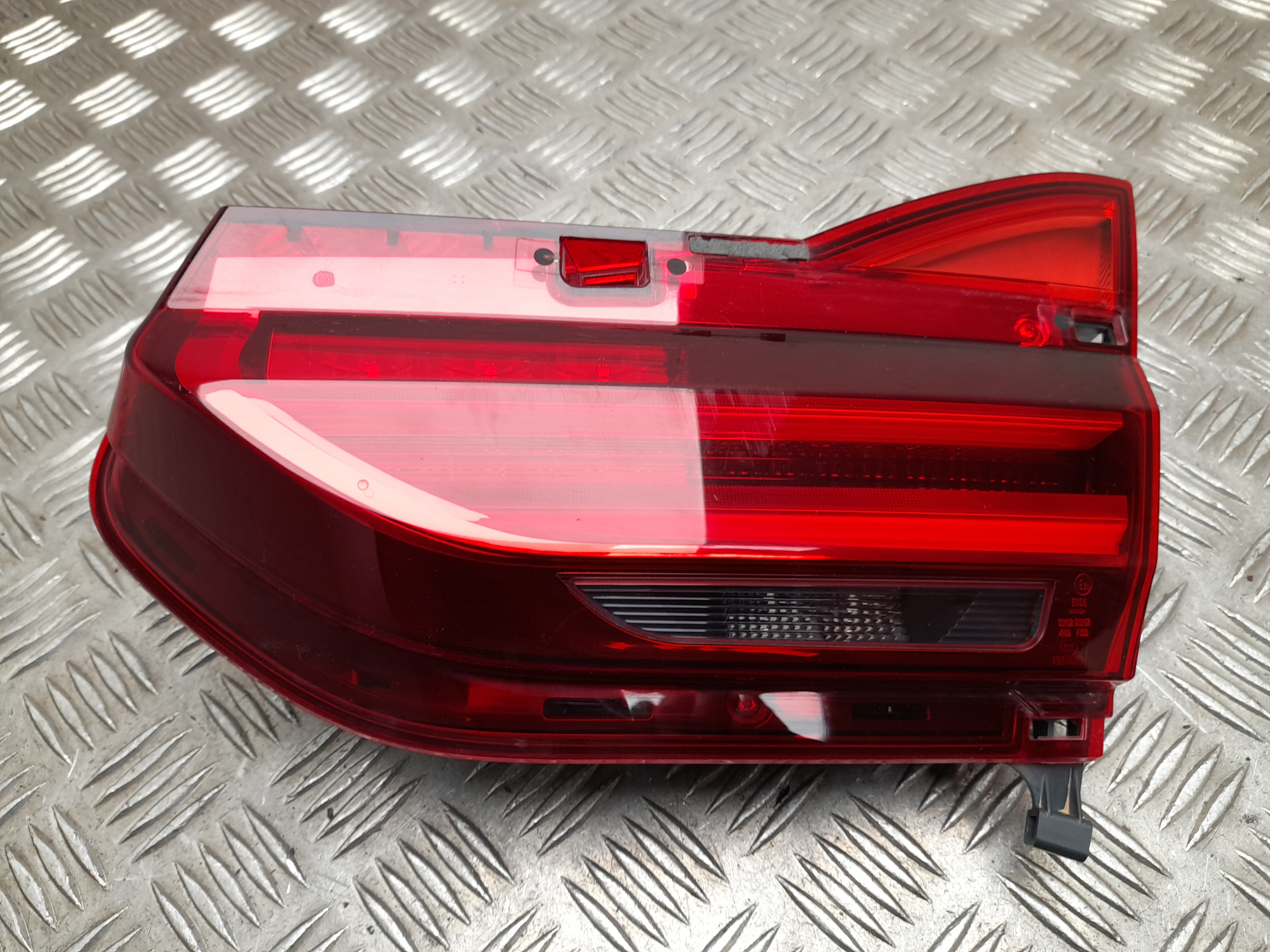 BMW 7 Series G11/G12 (2015-2023) Rear Right Taillight Lamp 7342968 24541984