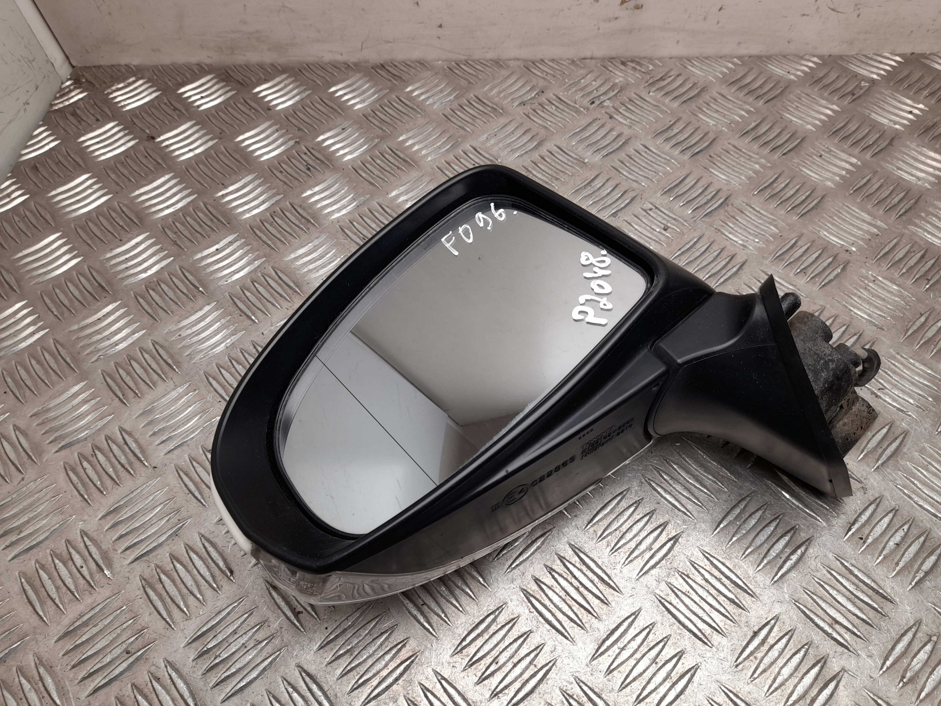 TOYOTA Prius 3 generation (XW30) (2009-2015) Зеркало передней левой двери E4022865 25033661