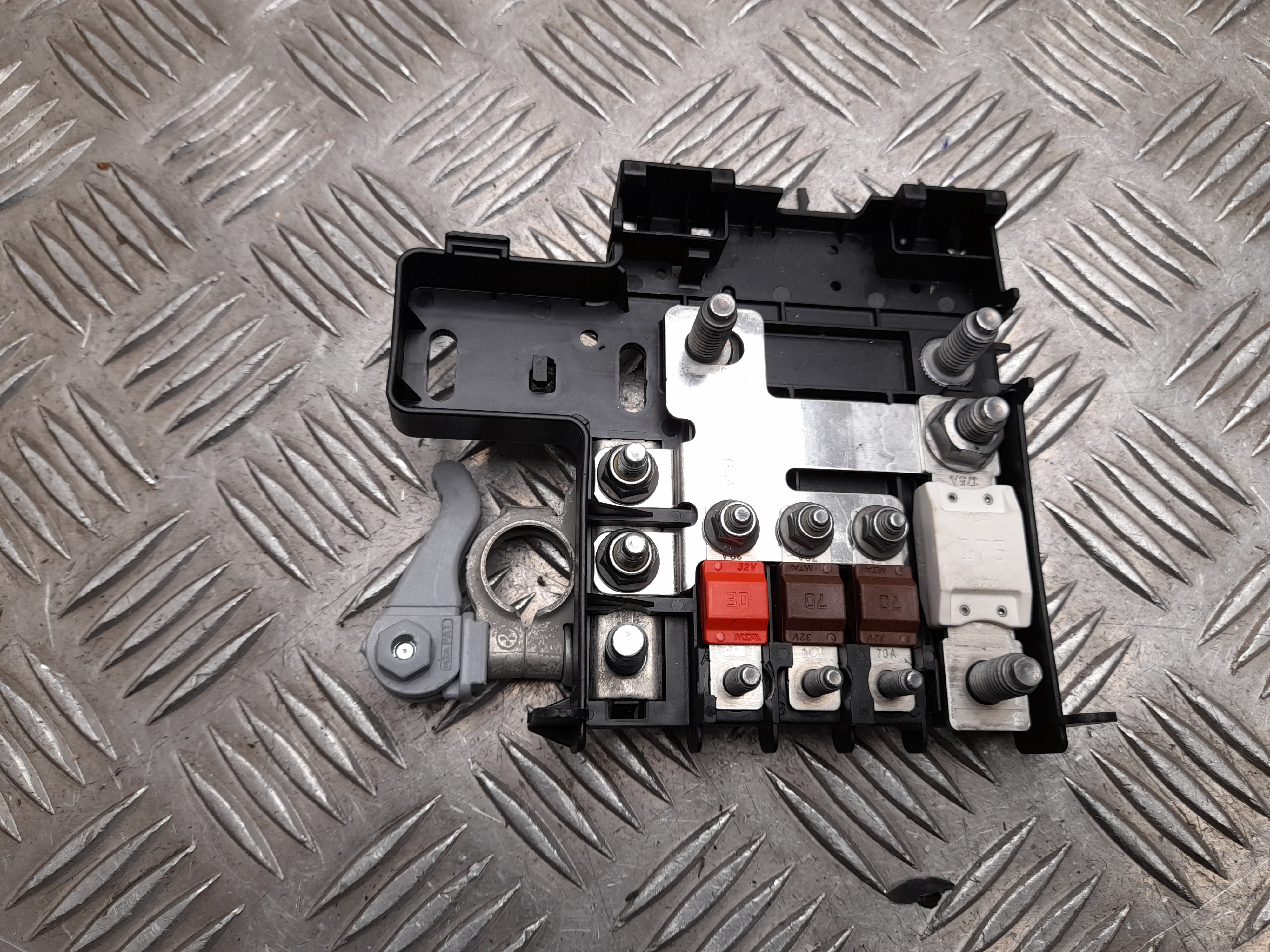 ALFA ROMEO Giulia 2 generation (2015-2024) Fuse box 00505432580 24834449