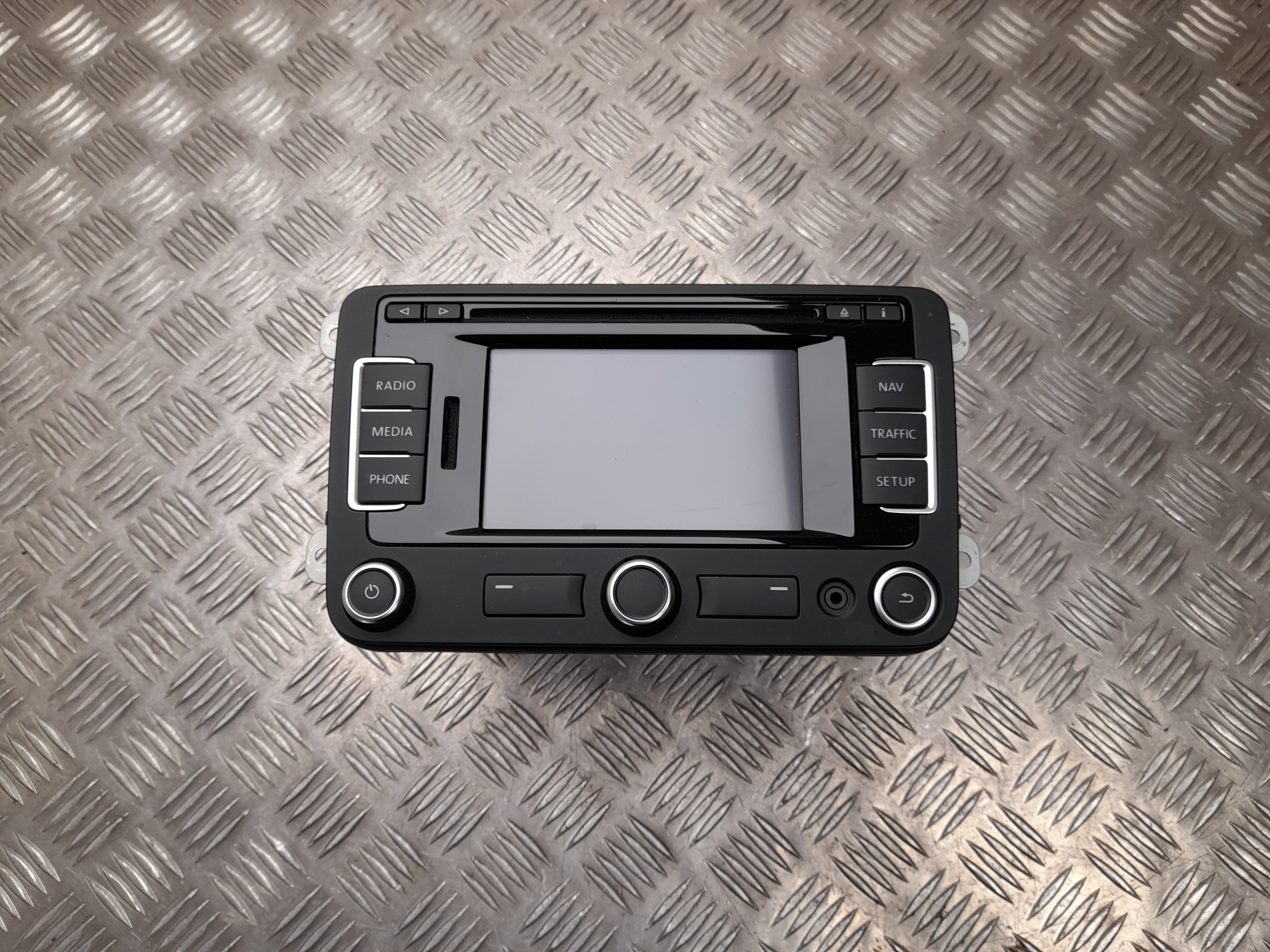 VOLKSWAGEN Amarok 1 generation (2010-2022) Music Player Without GPS 3C8035279F 24903954