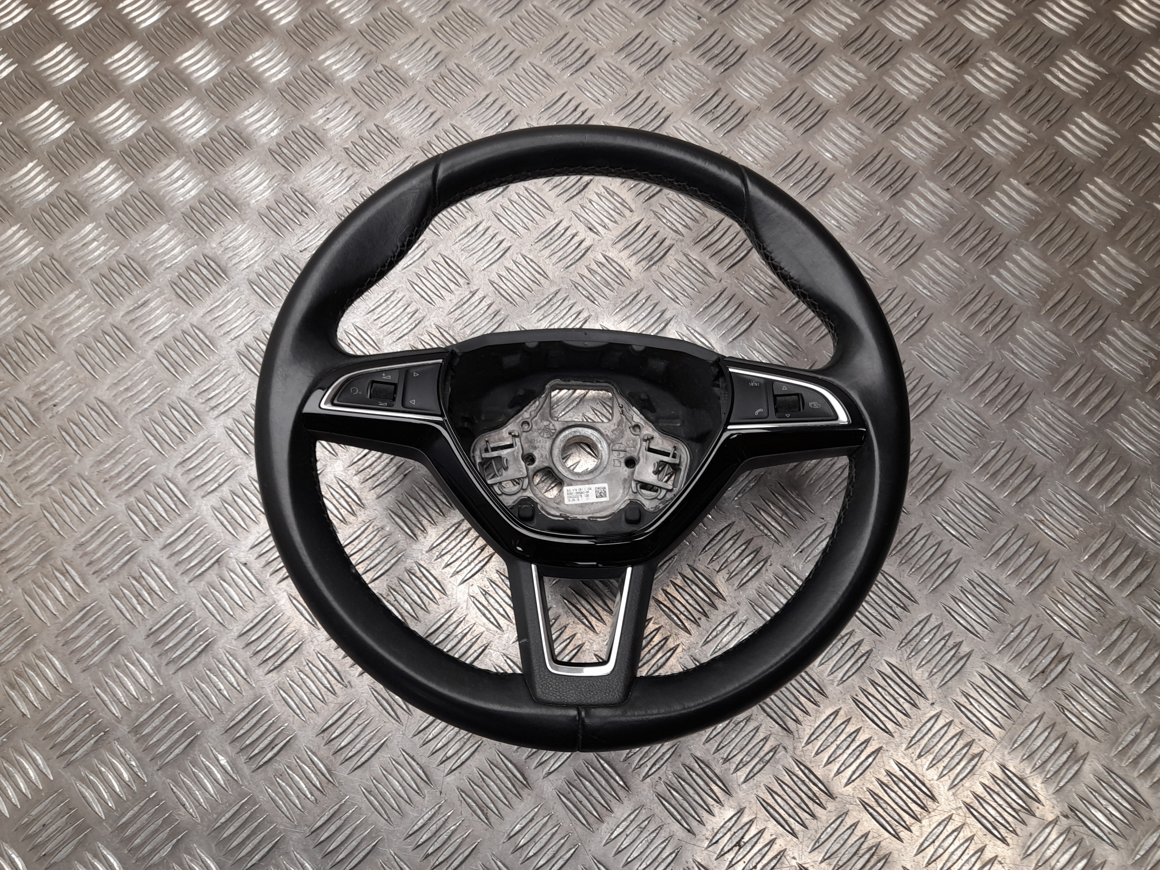 SKODA Superb 2 generation (2008-2015) Steering Wheel 3V0419091L 24927654