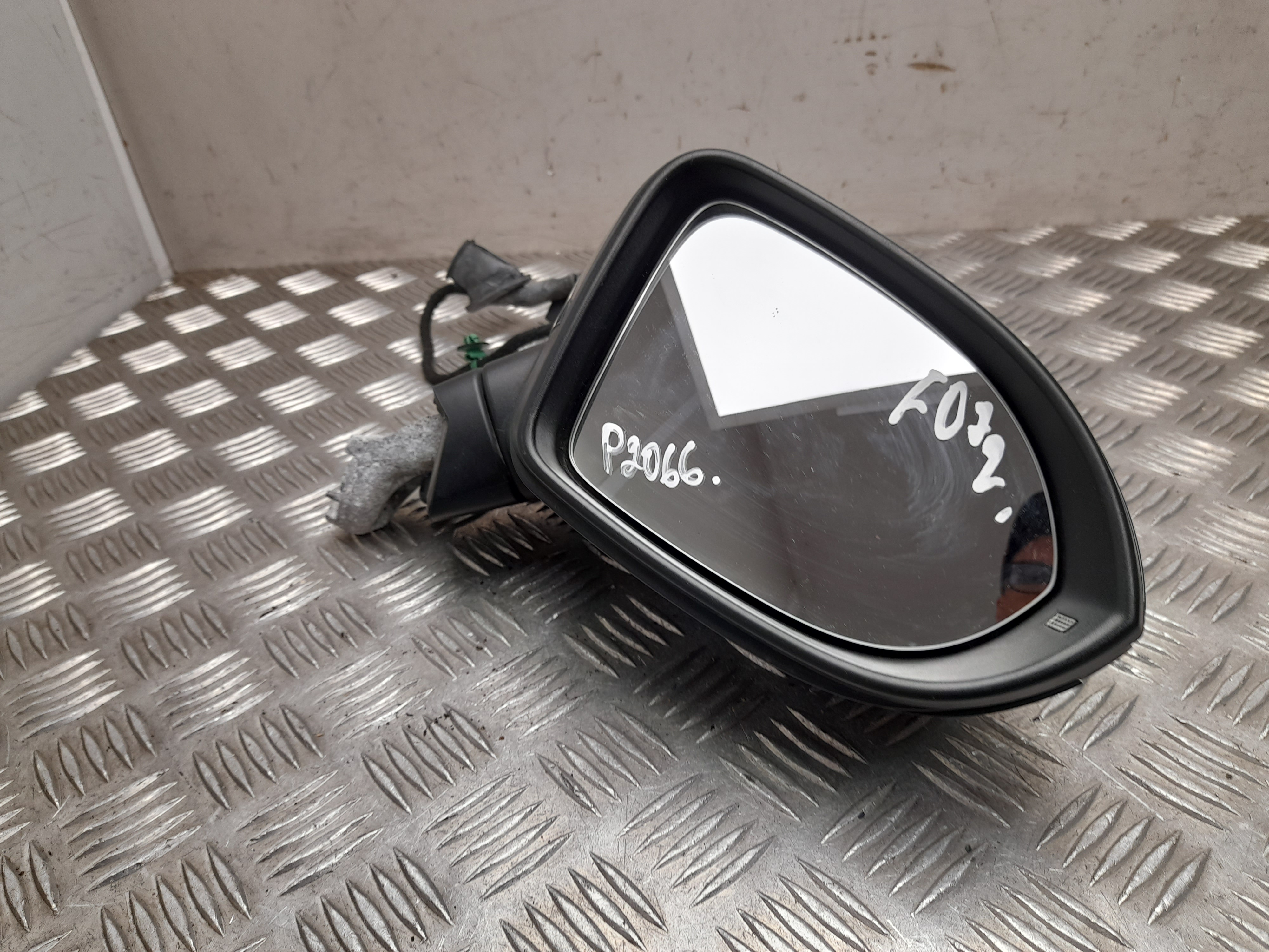 VOLKSWAGEN Passat Variant 1 generation (2010-2024) Right Side Wing Mirror 3G1857508EP, E20414150 24946812