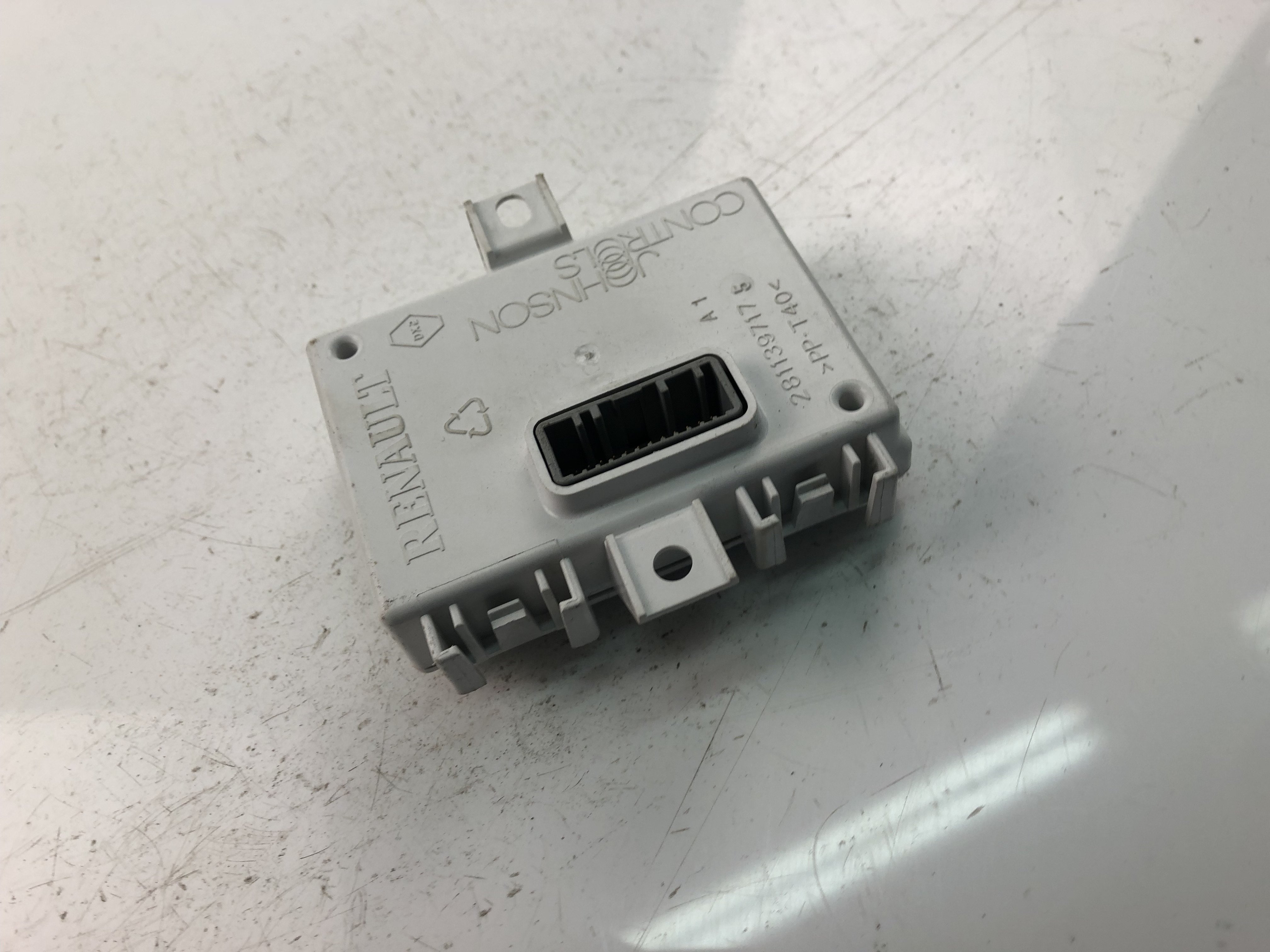 RENAULT Megane 3 generation (2008-2020) Navigation Control Unit 283466187R 23480071