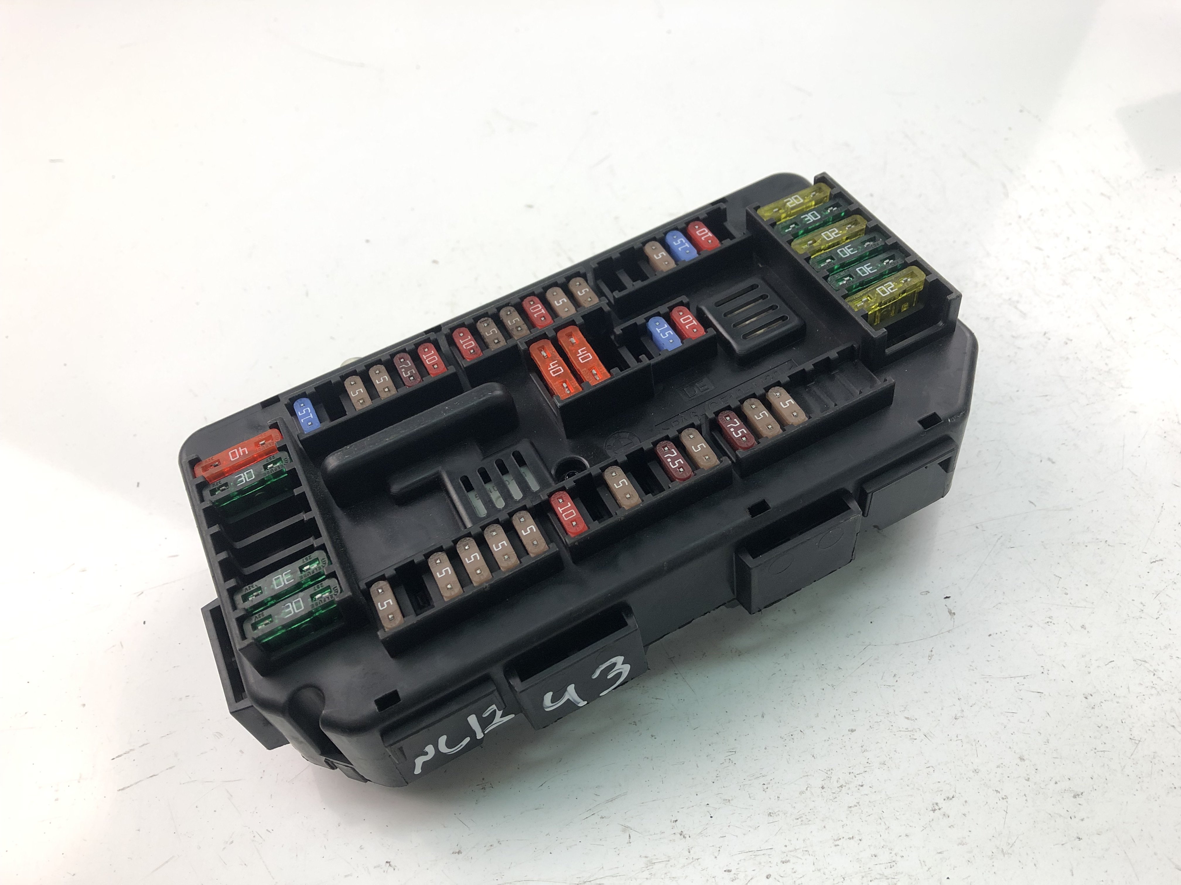 BMW 1 Series F20/F21 (2011-2020) Fuse box 9337879 23493131