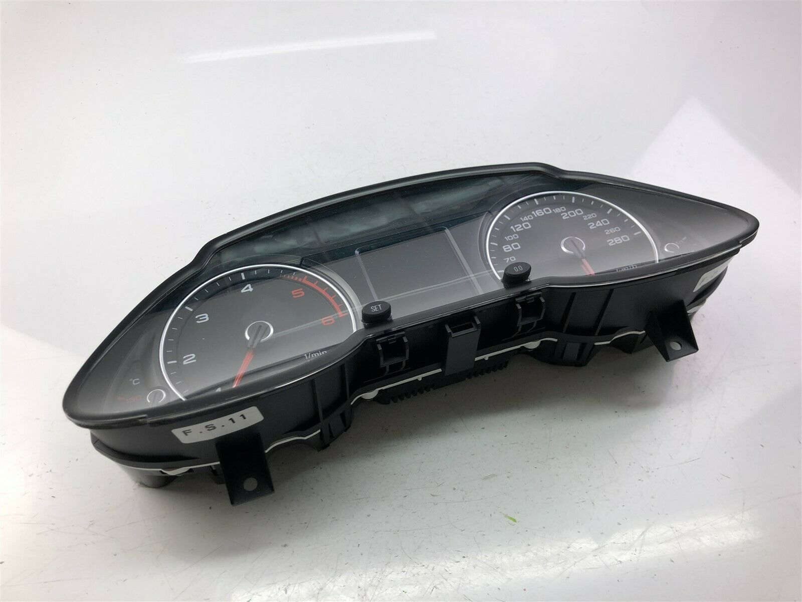 AUDI Q5 FY (2016-2024) Speedometer 8R0920932 23434407