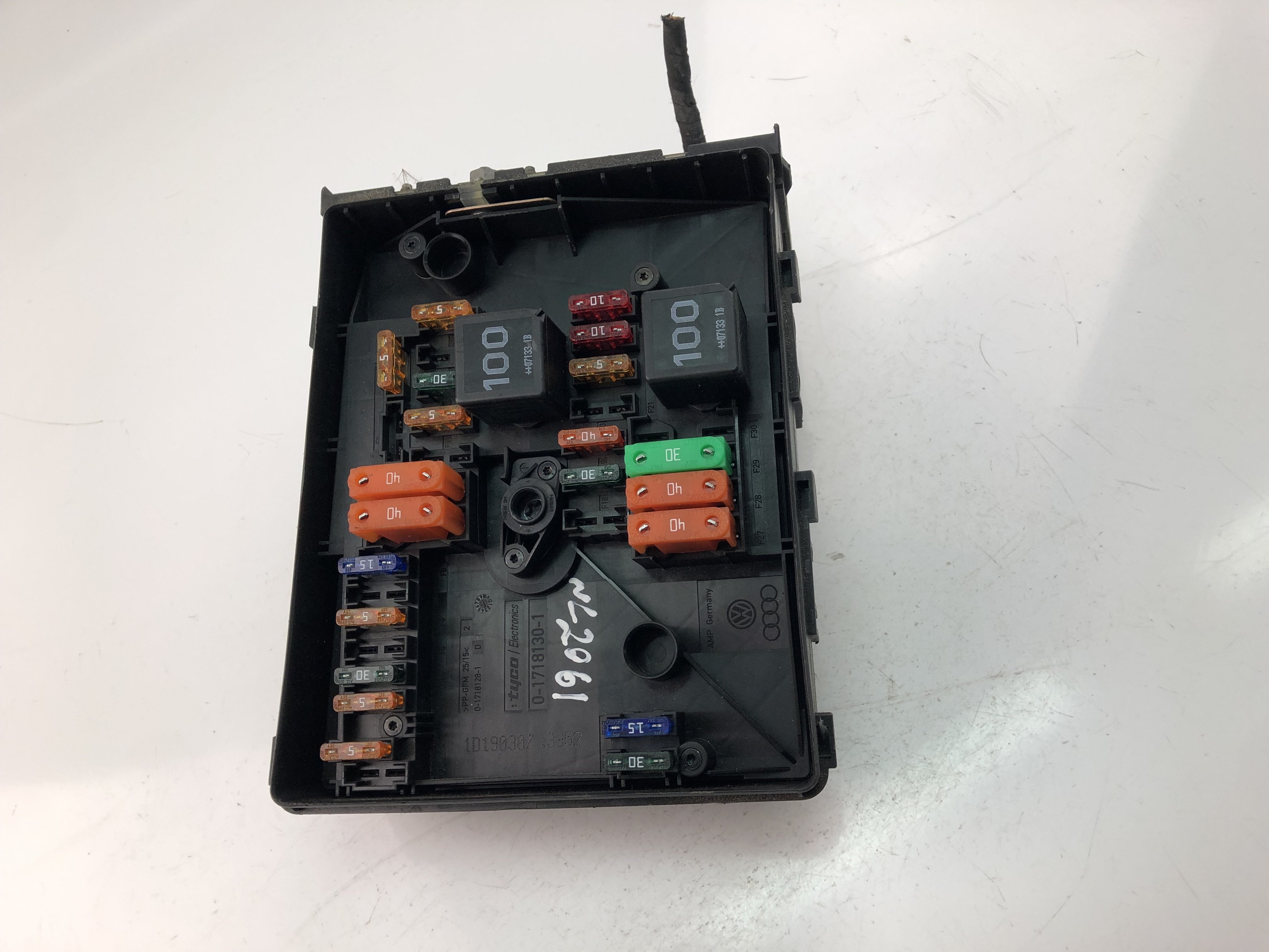 AUDI A3 8P (2003-2013) Fuse box 1K0937125A 23493294