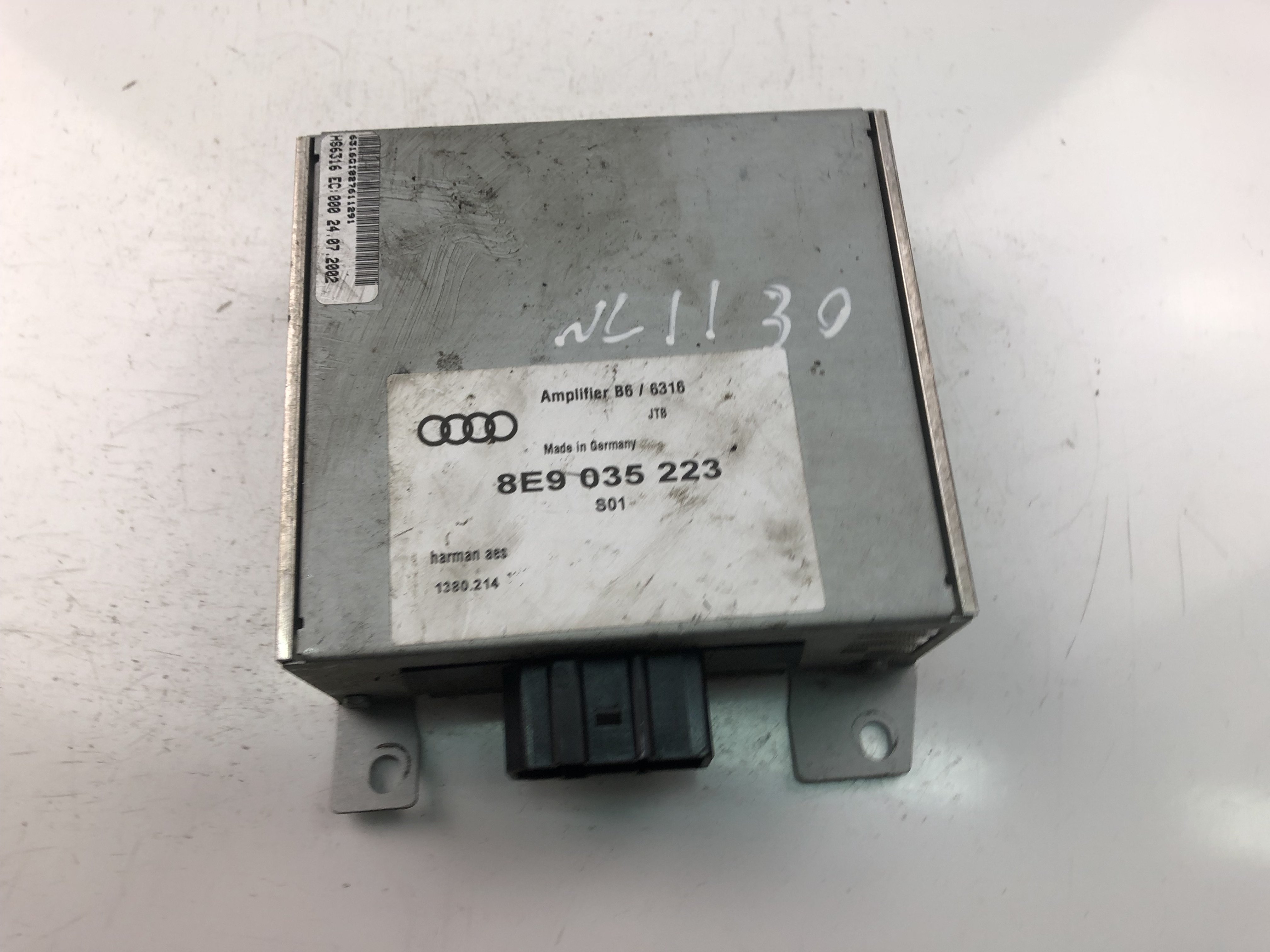 AUDI A4 B6/8E (2000-2005) Garso stiprintuvas 8E9035223 23493583